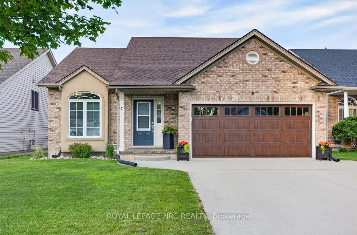 Photo 1 of 7 Mason Drive, Pelham, Fonthill — HOMEH