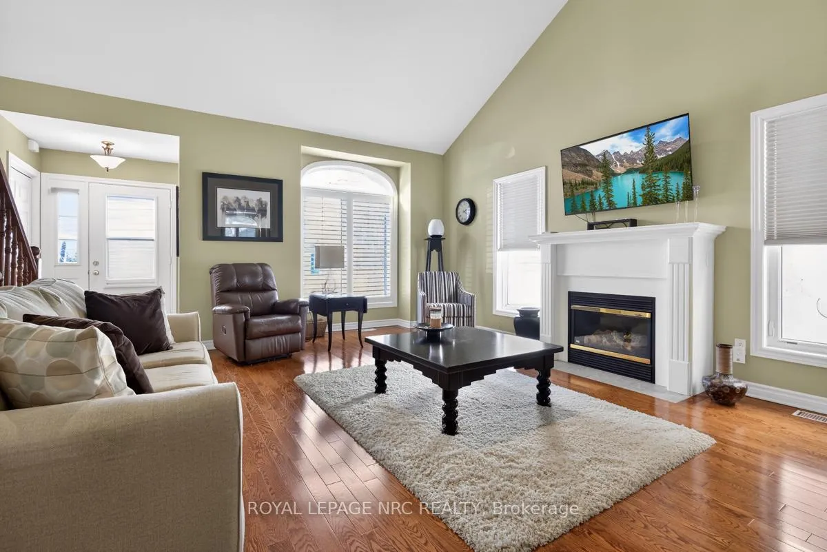Photo 9 of 7 Mason Drive, Pelham, Fonthill — HOMEH