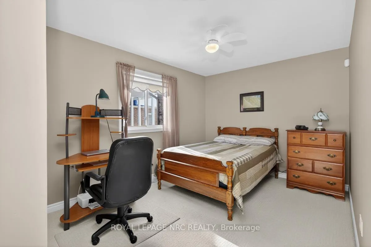 Photo 10 of 7 Mason Drive, Pelham, Fonthill — HOMEH