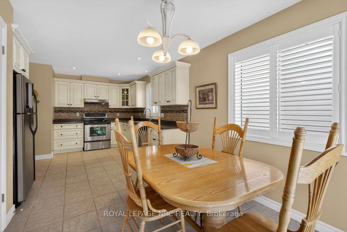 Photo 20 of 7 Mason Drive, Pelham, Fonthill — HOMEH
