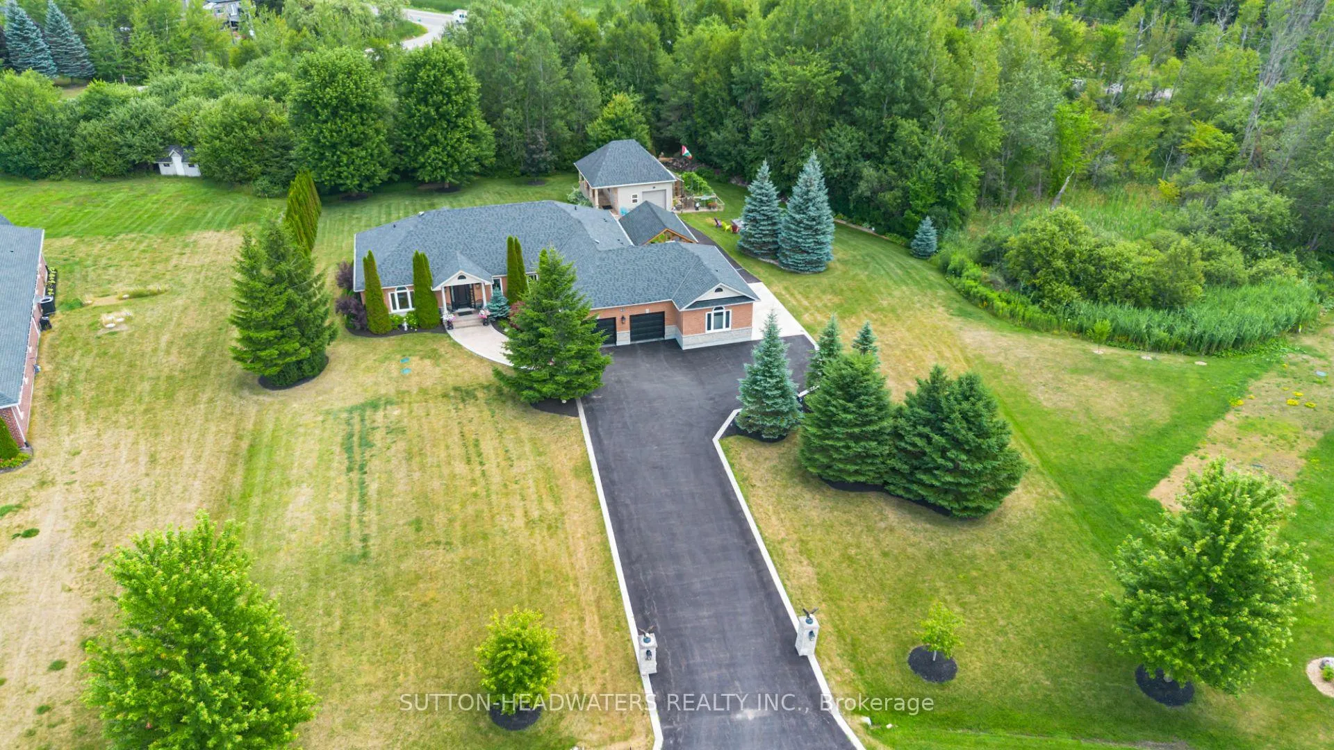 Photo 1 of 63 Brookhaven Crescent, East Garafraxa, Rural East Garafraxa — HOMEH