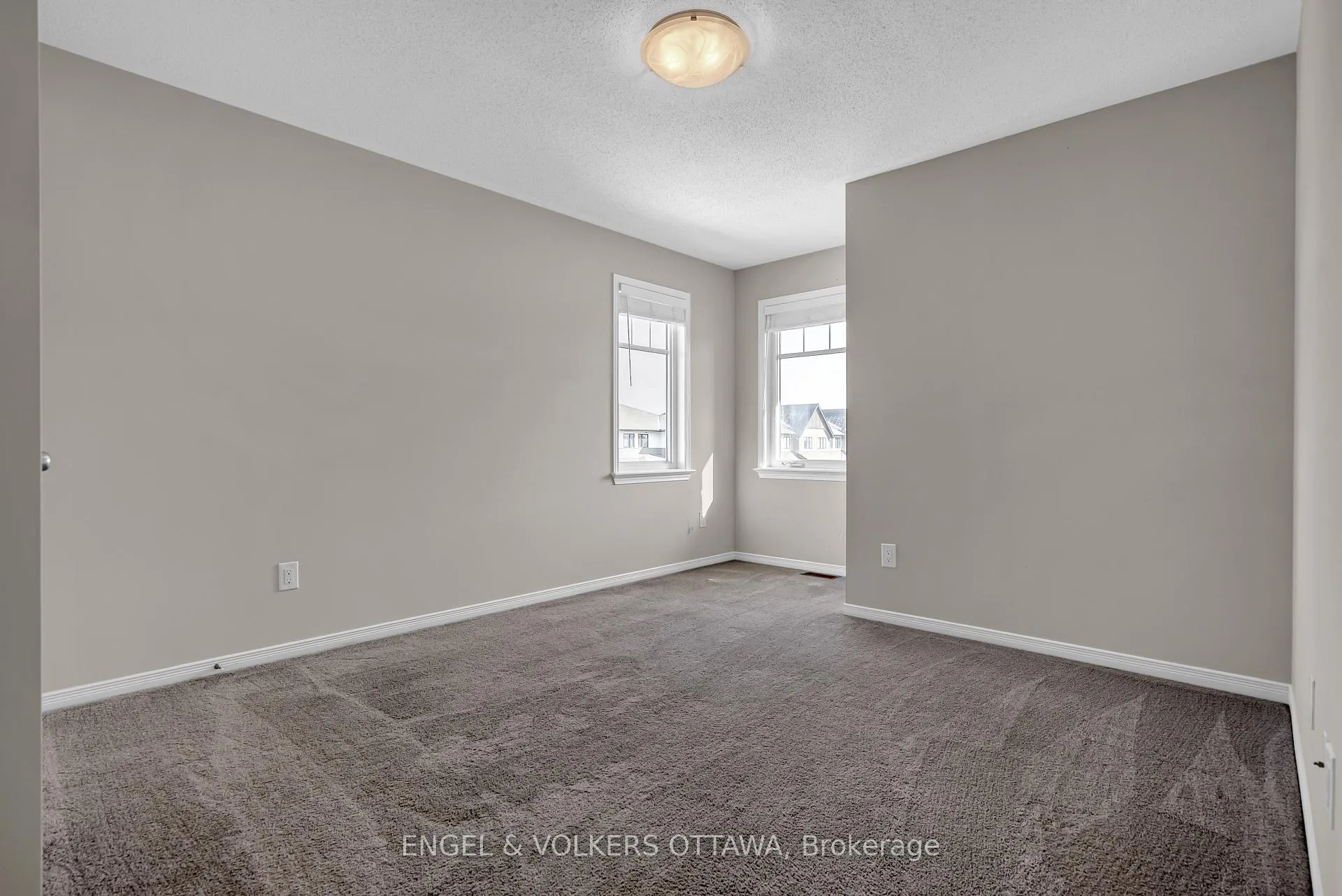 Photo 18 of 40 Tapadero Avenue, Ottawa, Kanata - Emerald Meadows/Trailwest — HOMEH