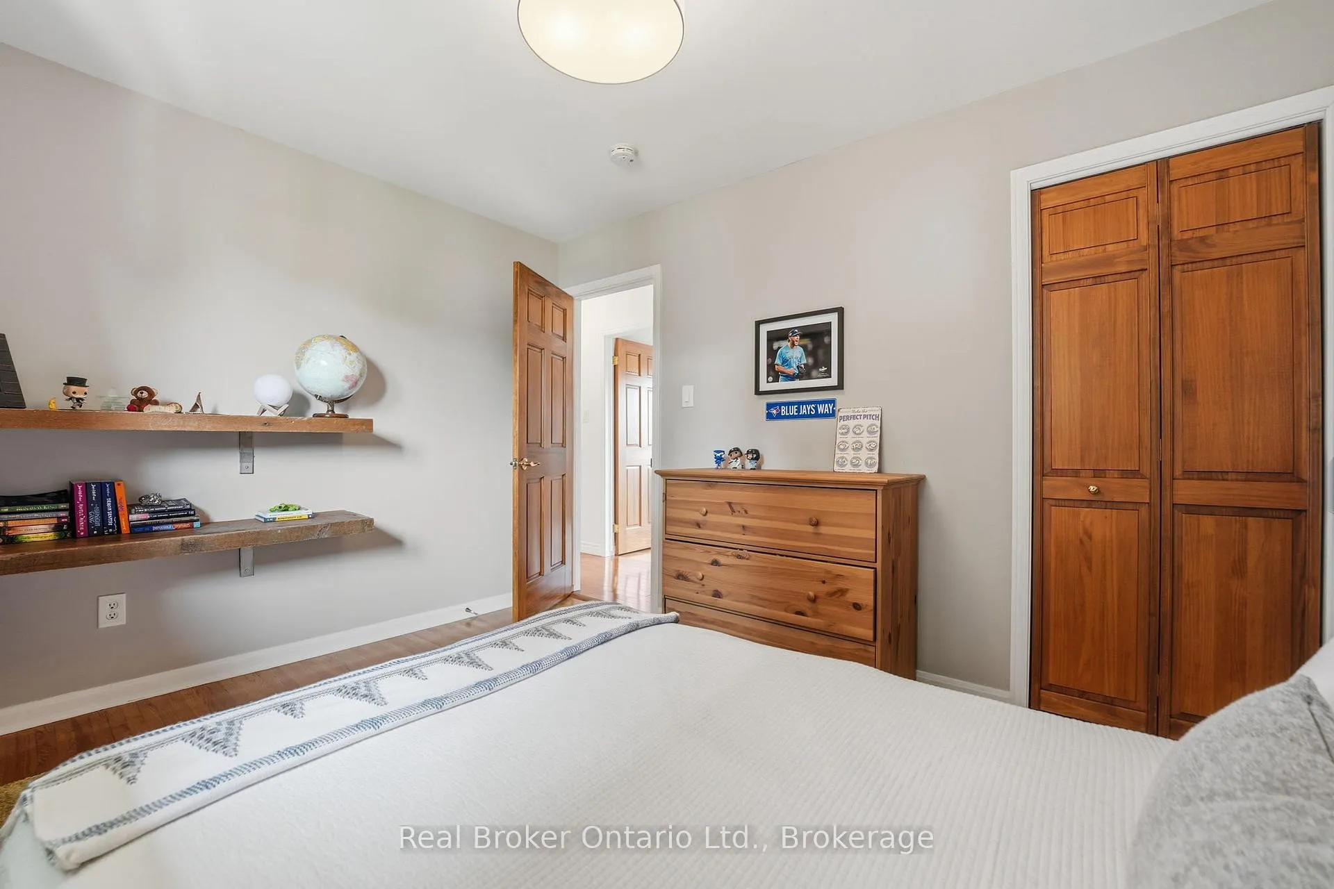 Photo 27 of 245 Applevale Court, Burlington, Shoreacres — HOMEH