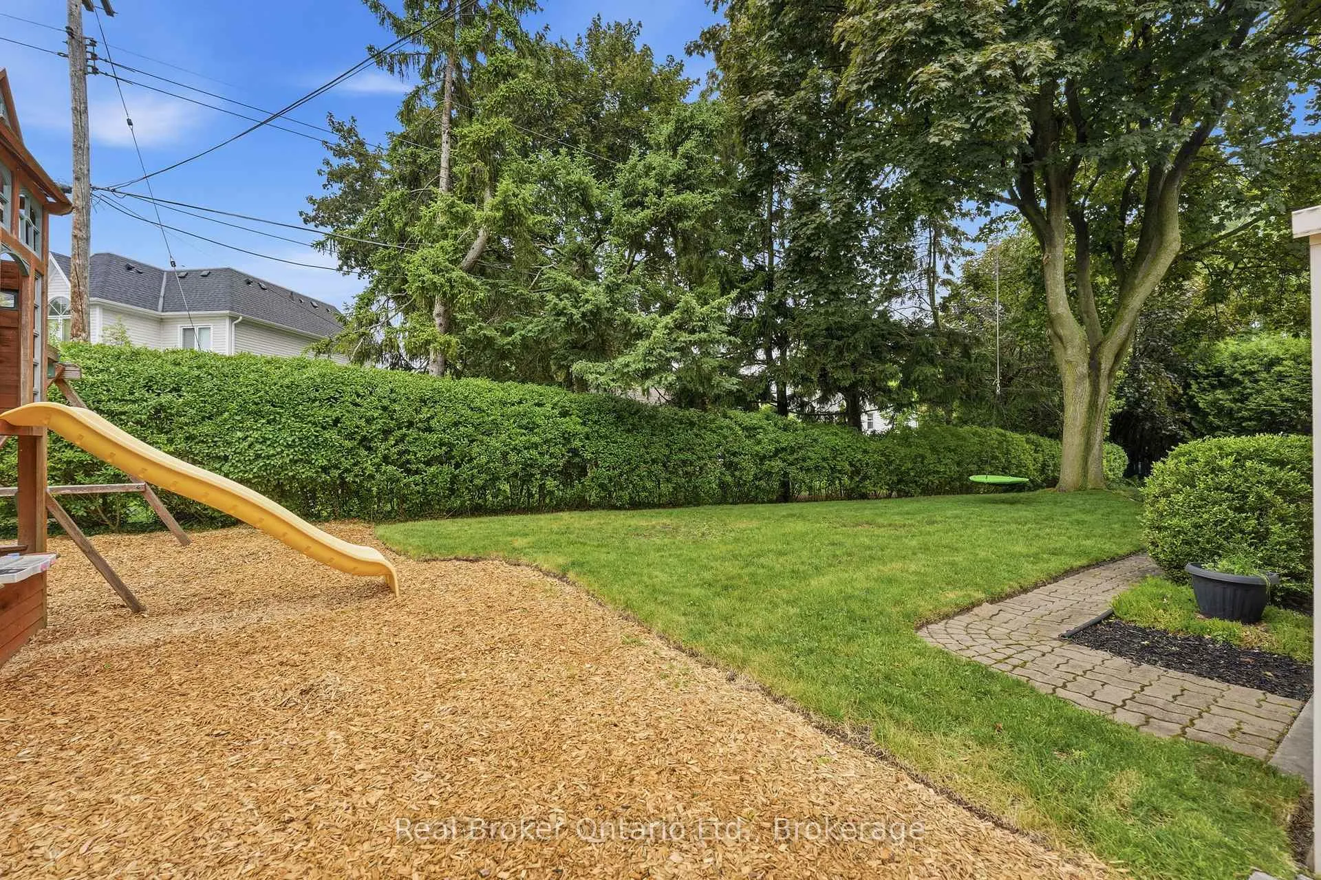 Photo 43 of 245 Applevale Court, Burlington, Shoreacres — HOMEH