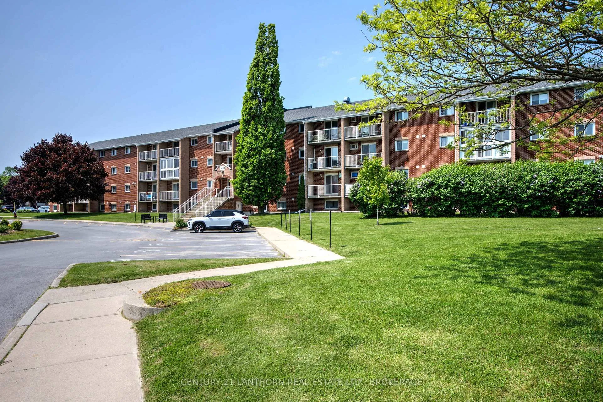 Photo 2 of Unit 309, 580 Armstrong Road, Kingston, East Gardiners Rd — HOMEH