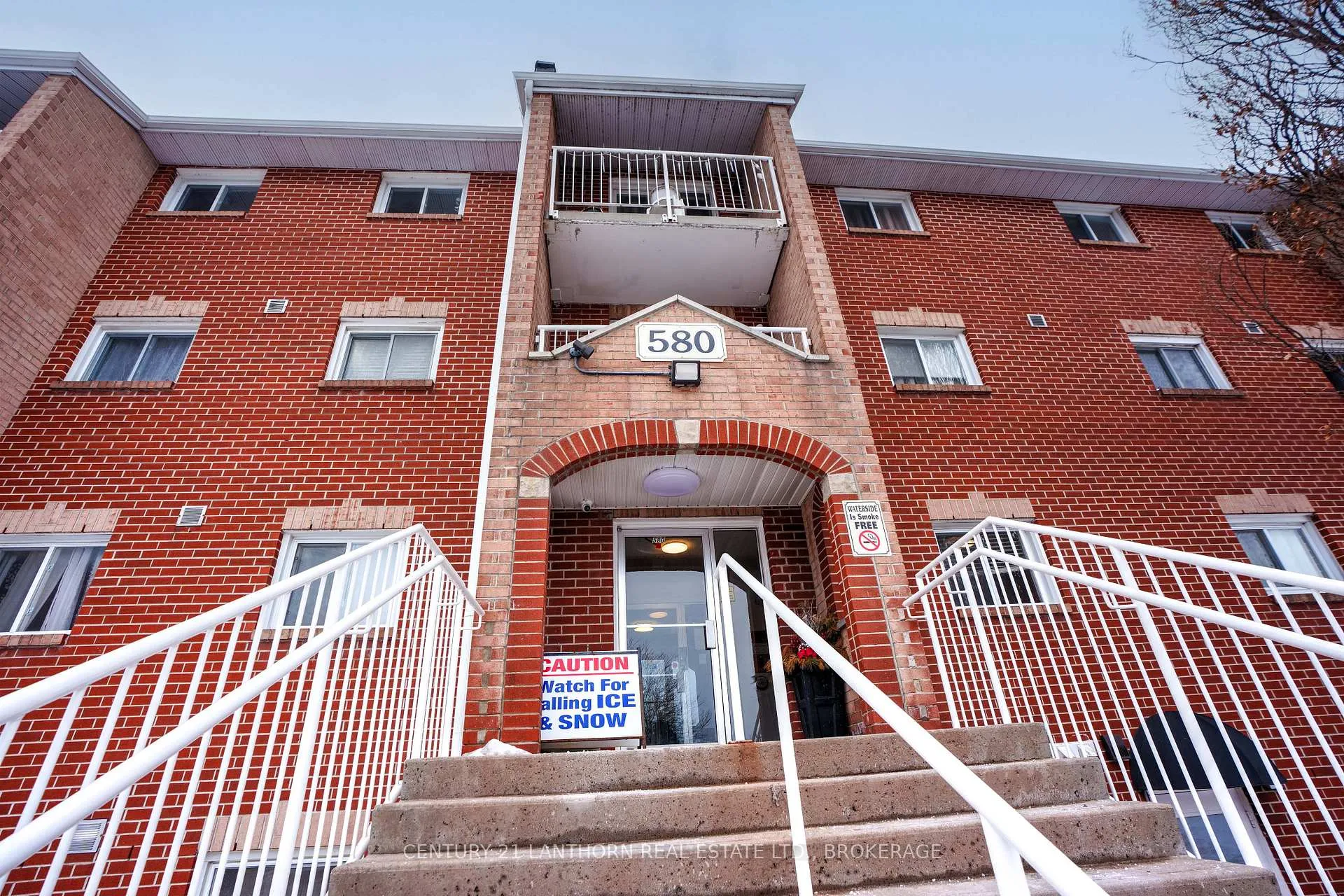 Photo 4 of Unit 309, 580 Armstrong Road, Kingston, East Gardiners Rd — HOMEH