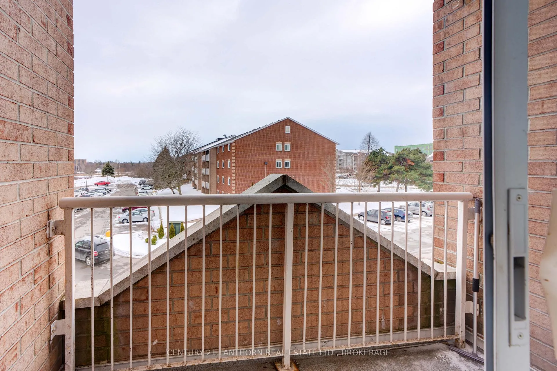 Photo 18 of Unit 309, 580 Armstrong Road, Kingston, East Gardiners Rd — HOMEH