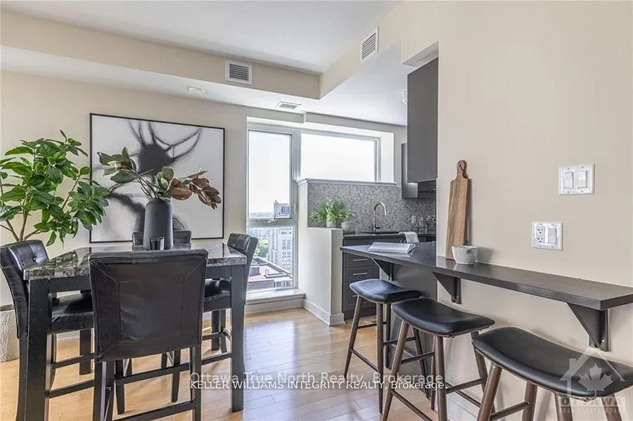 Photo 4 of Unit 2201, 40 Nepean Street, Ottawa, Ottawa Centre — HOMEH