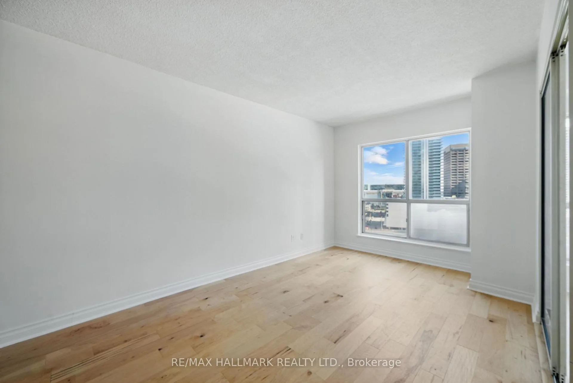 Photo 17 of Unit 1320, 25 The Esplanade, Toronto, Waterfront Communities — HOMEH