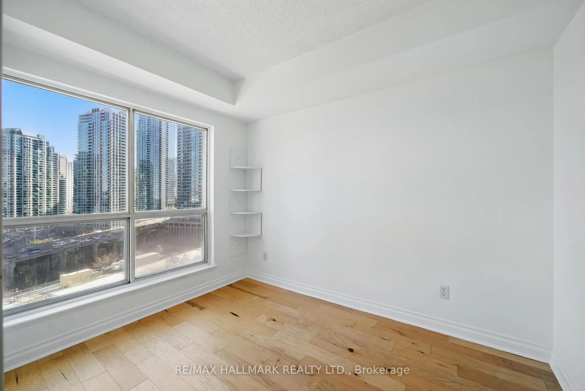 Photo 21 of Unit 1320, 25 The Esplanade, Toronto, Waterfront Communities — HOMEH