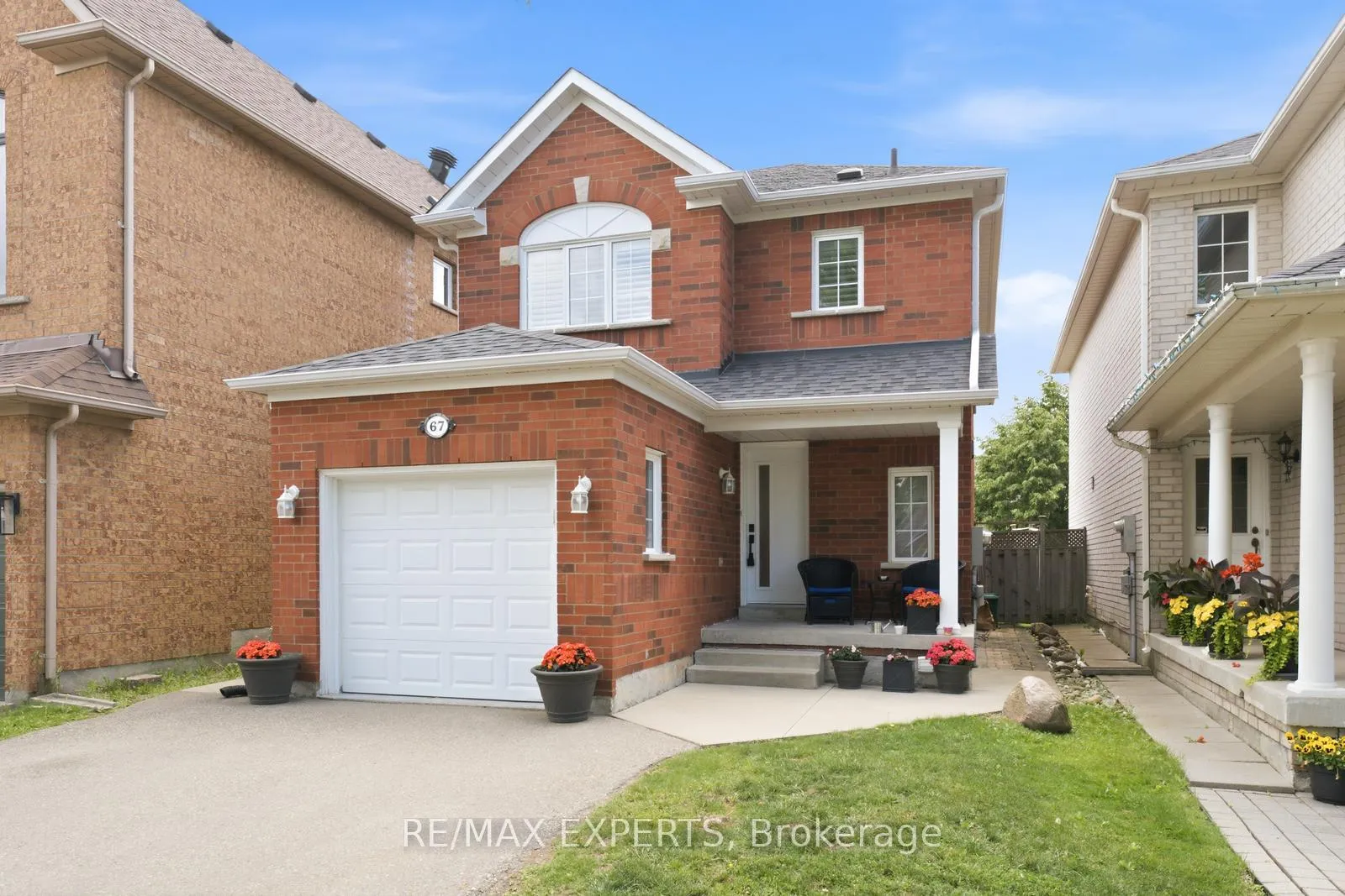 Photo 2 of 67 Seafield Road, Vaughan, Maple — HOMEH