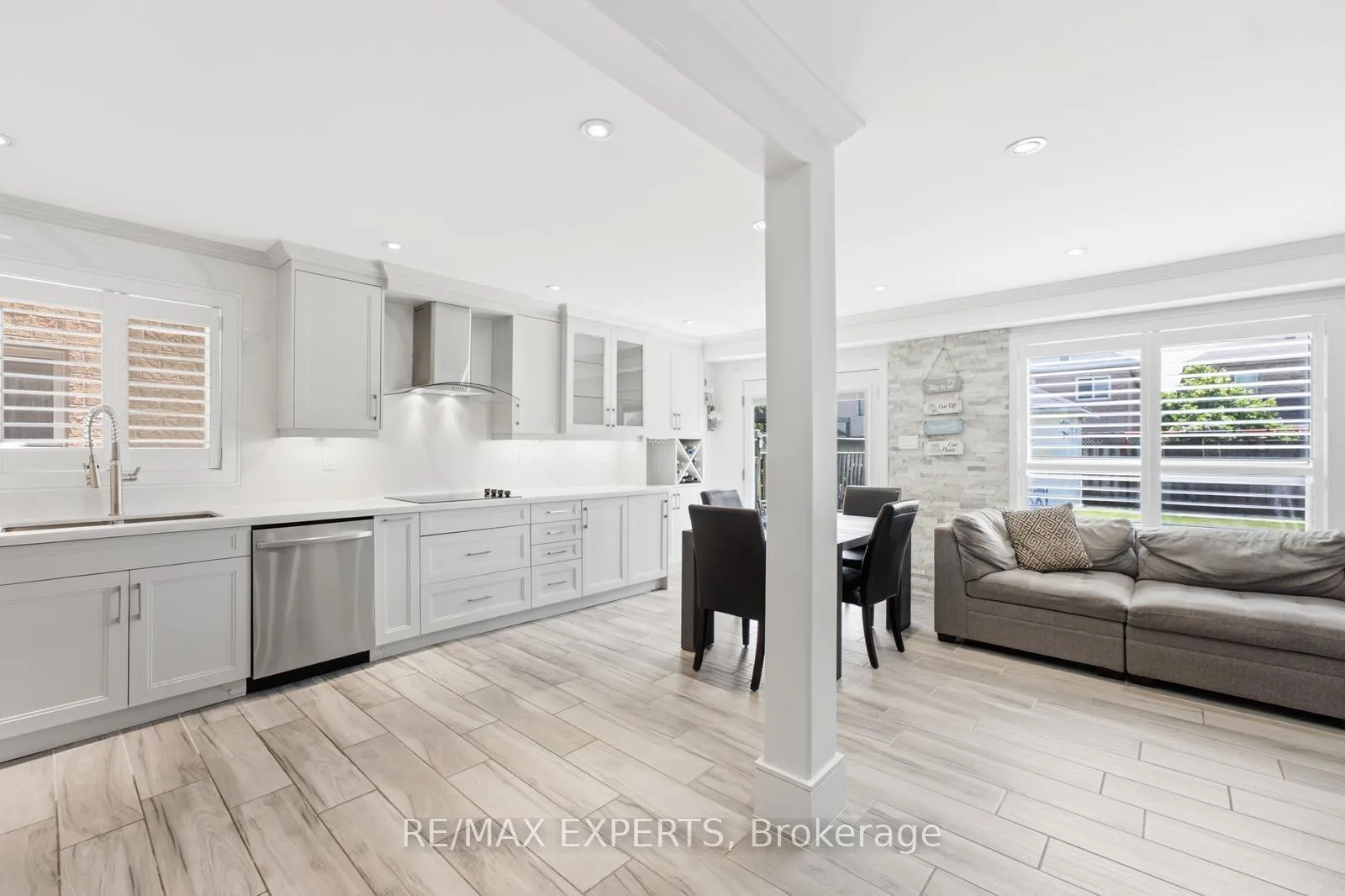 Photo 4 of 67 Seafield Road, Vaughan, Maple — HOMEH