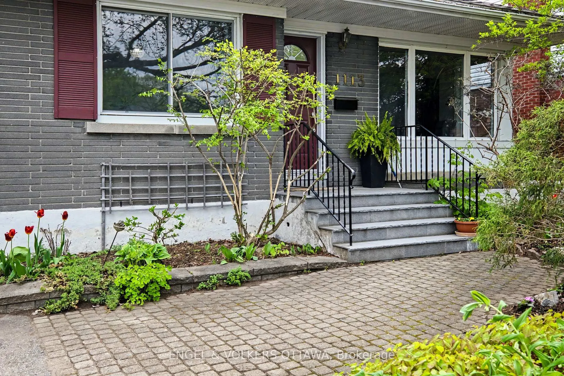 Photo 2 of 1113 Field Street, Ottawa, Bel Air Park — HOMEH