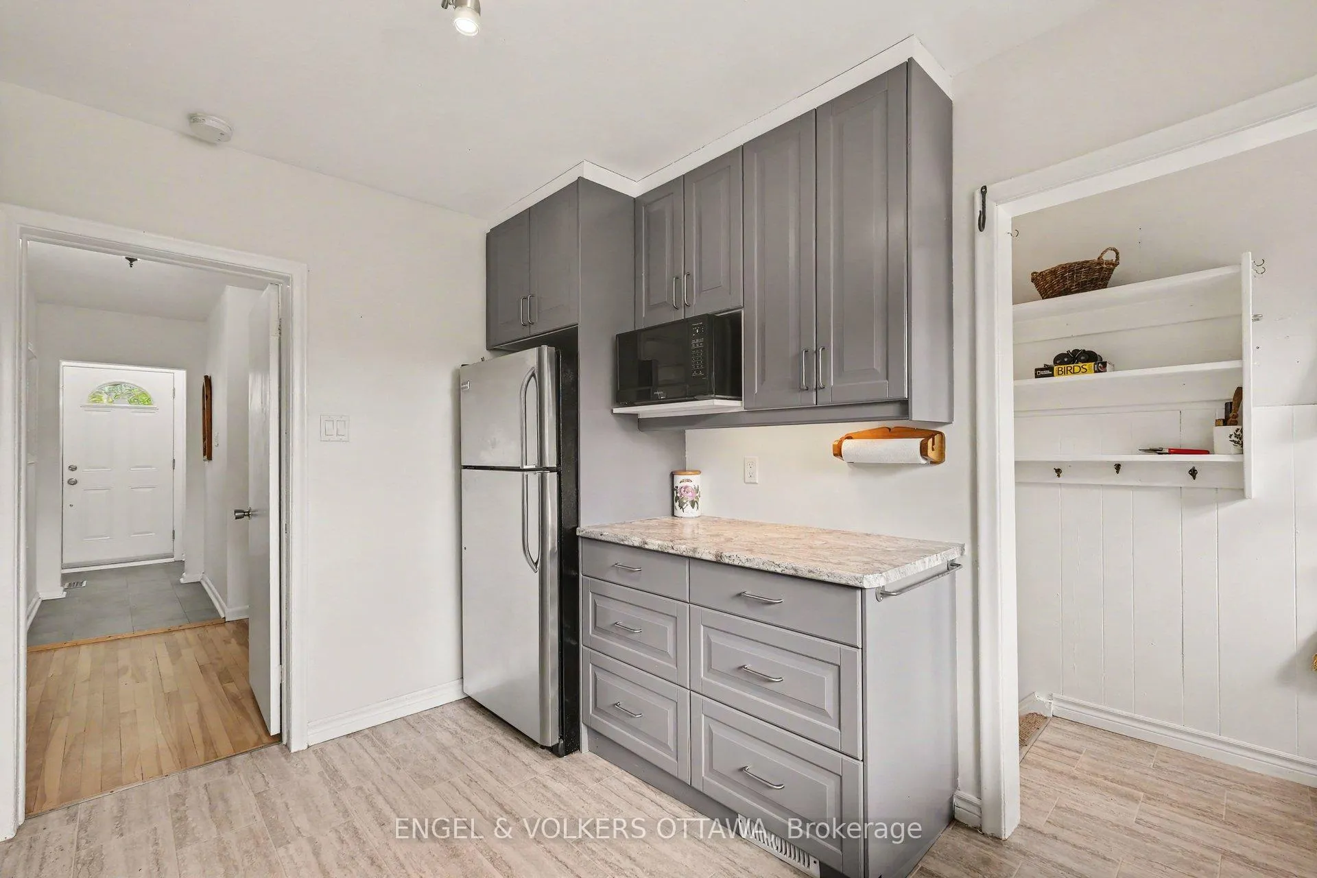 Photo 12 of 1113 Field Street, Ottawa, Bel Air Park — HOMEH