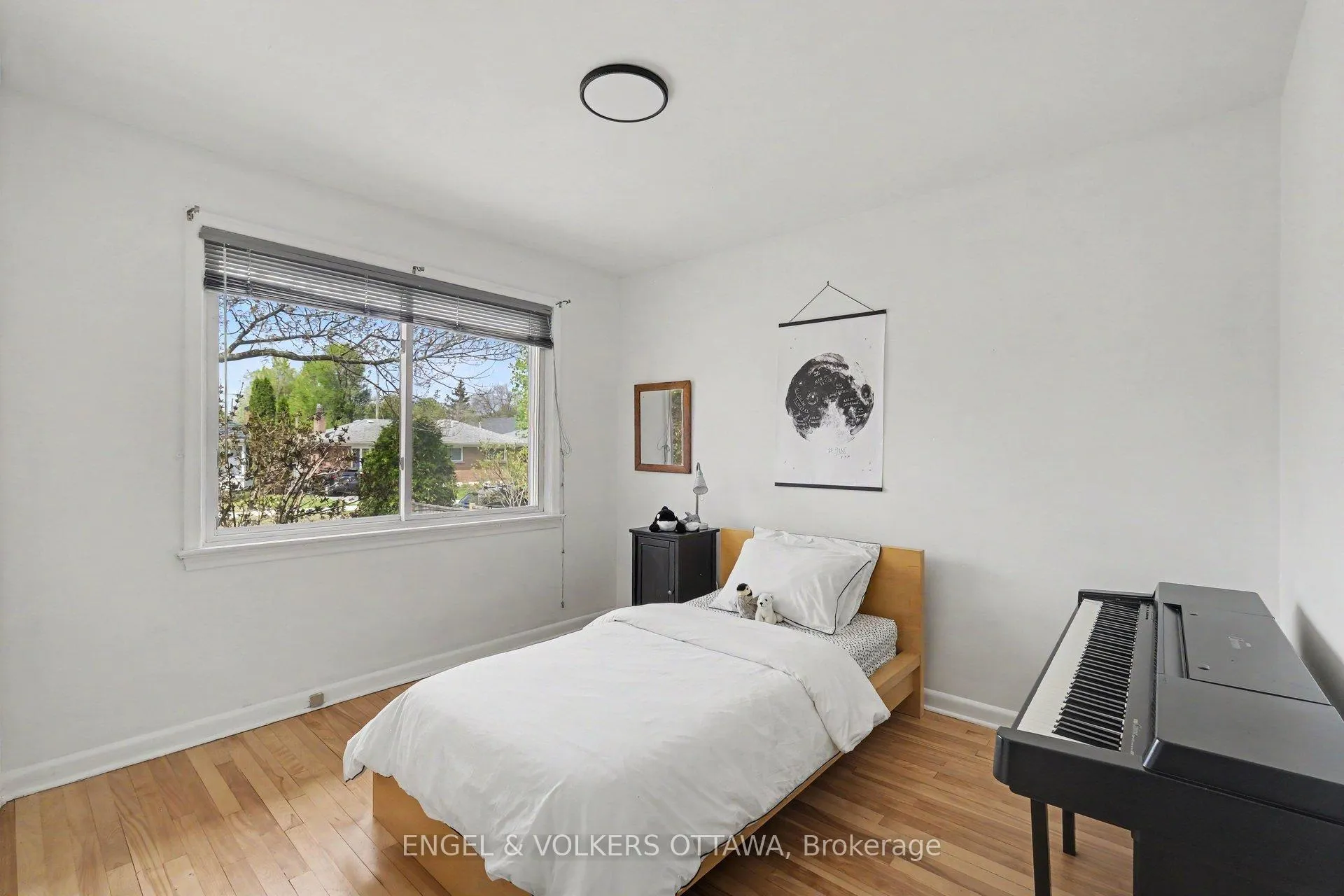 Photo 17 of 1113 Field Street, Ottawa, Bel Air Park — HOMEH