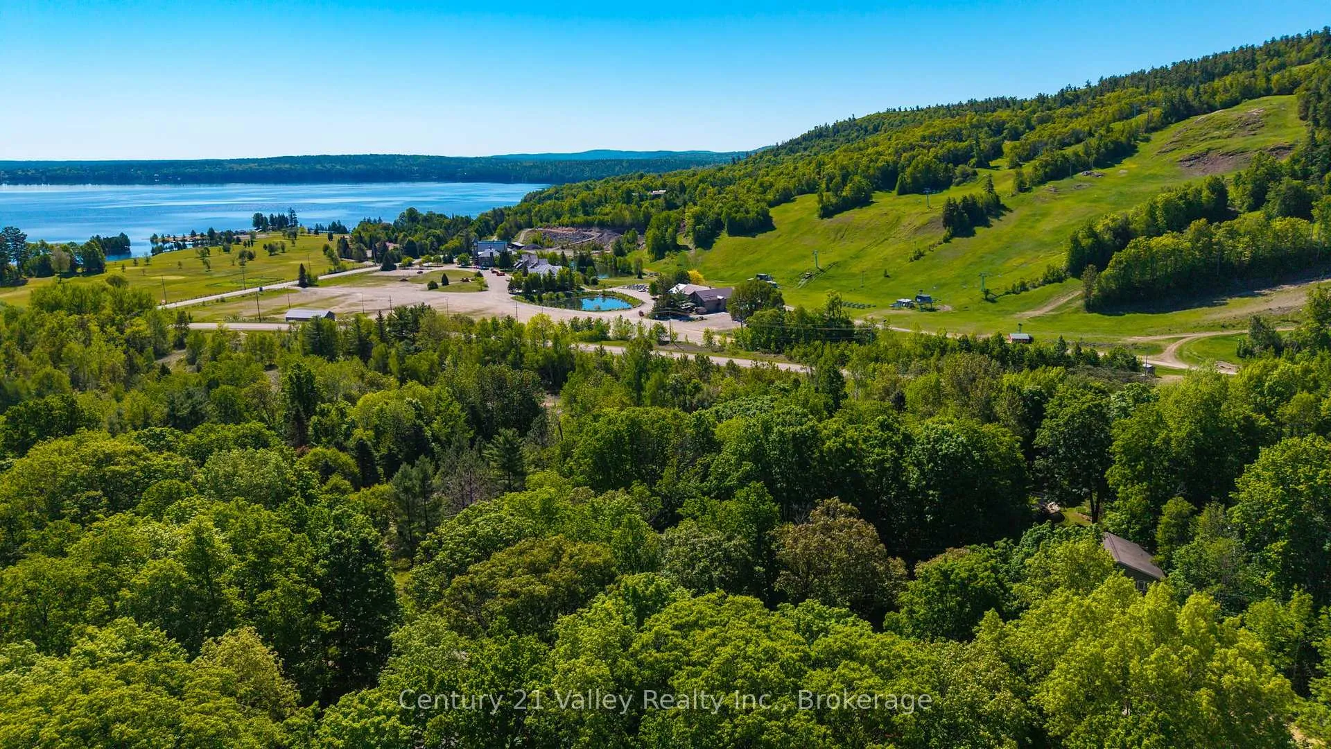 Photo 34 of 42 Crestview Drive, Greater Madawaska — HOMEH