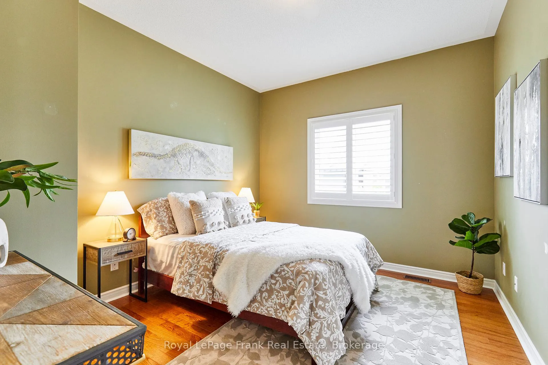 Photo 9 of 58 Waterbury Crescent, Scugog, Port Perry — HOMEH