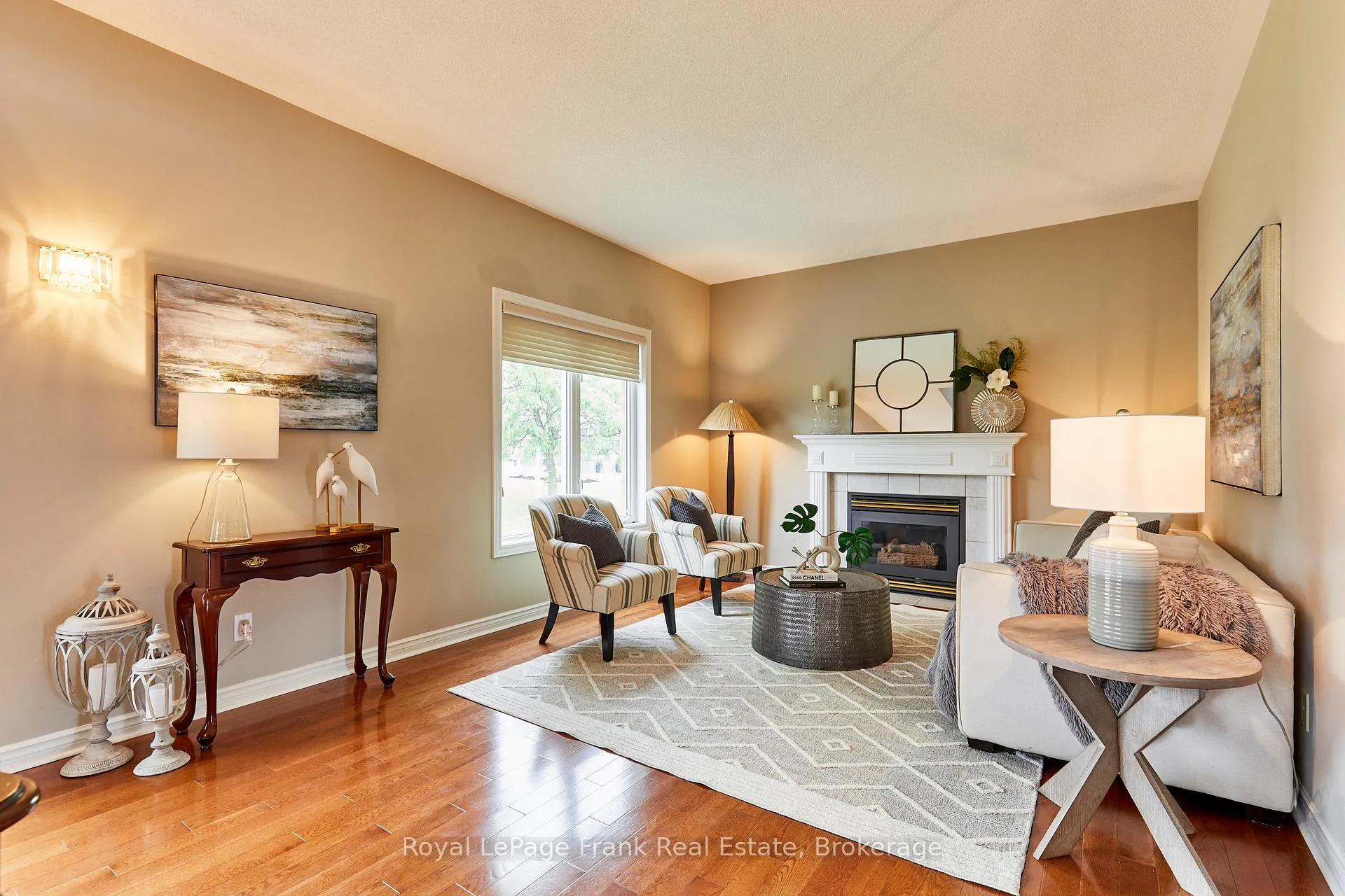 Photo 10 of 58 Waterbury Crescent, Scugog, Port Perry — HOMEH