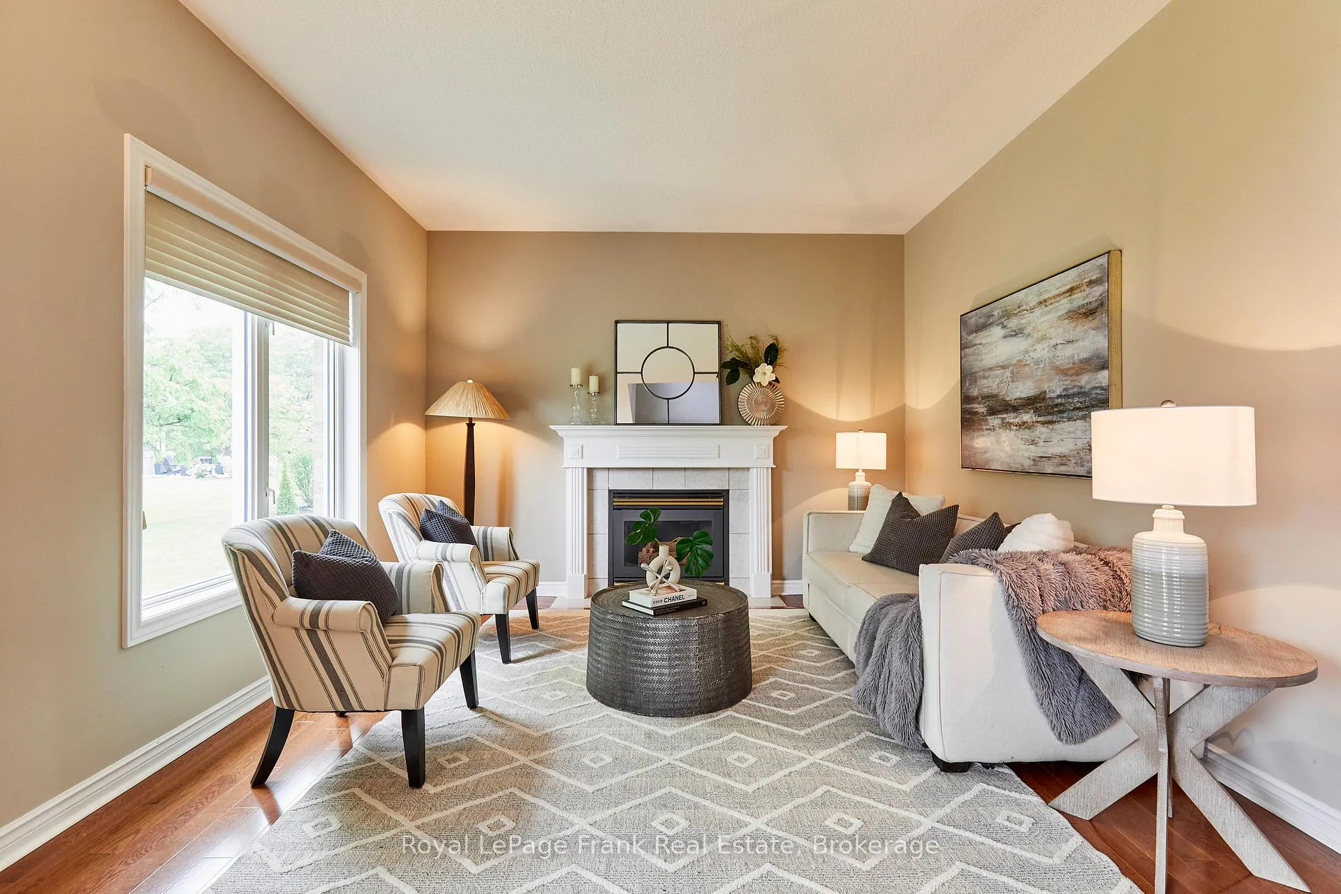 Photo 11 of 58 Waterbury Crescent, Scugog, Port Perry — HOMEH