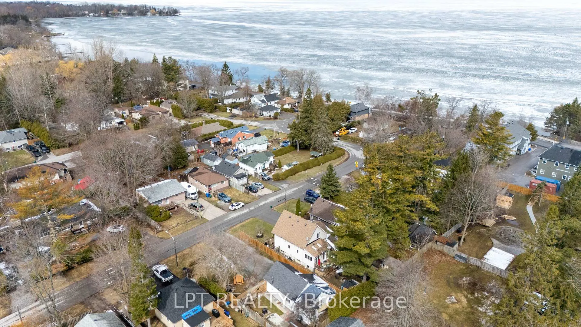 Photo 5 of 11 Hardwood Drive, Georgina, Sutton & Jackson's Point — HOMEH