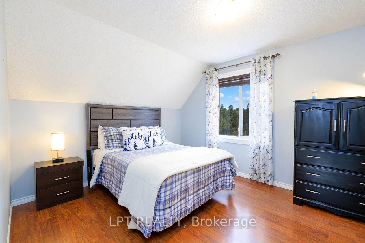 Photo 15 of 11 Hardwood Drive, Georgina, Sutton & Jackson's Point — HOMEH