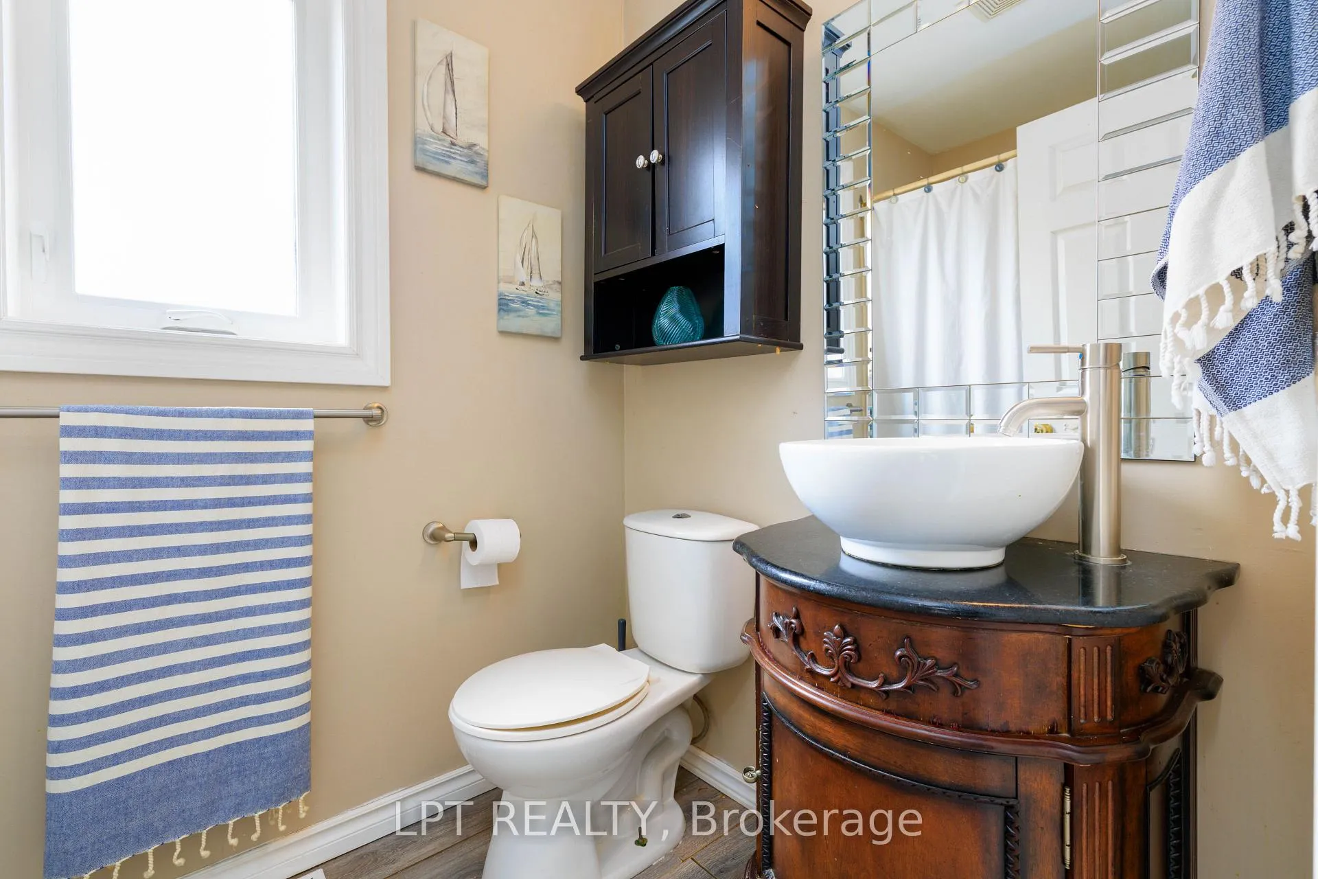 Photo 18 of 11 Hardwood Drive, Georgina, Sutton & Jackson's Point — HOMEH