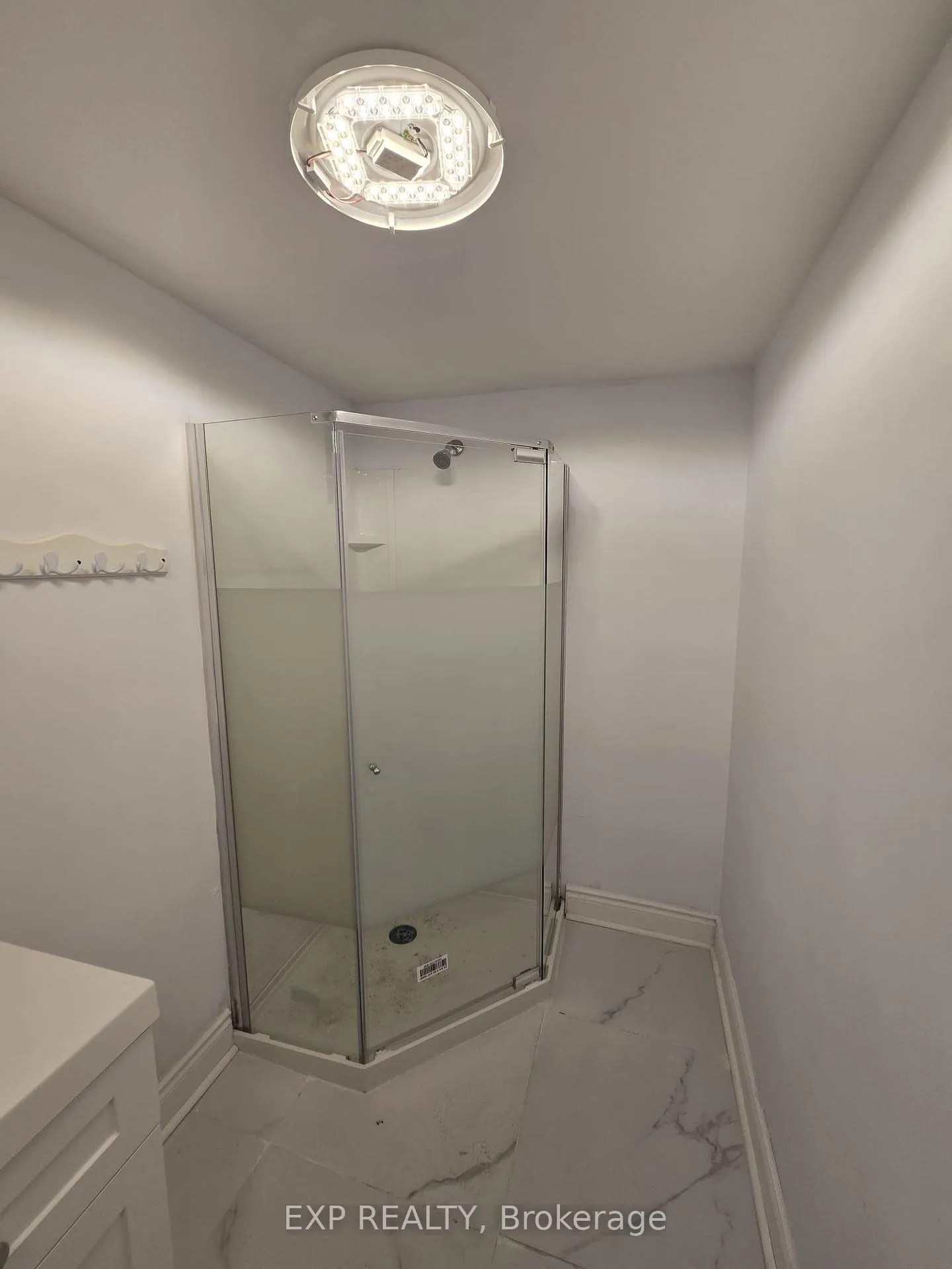 Photo 11 of Unit B, 20 Newhaven Street, Ottawa, Manordale — HOMEH