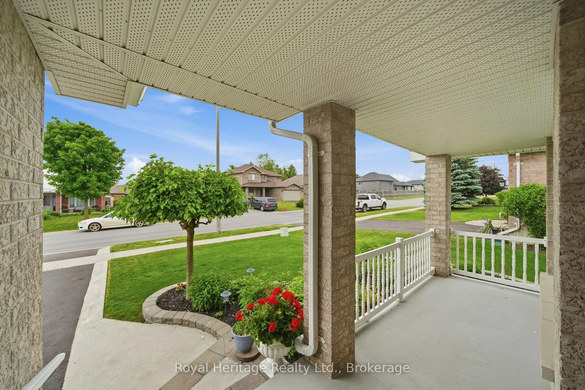 Photo 7 of 12 Kipling Drive, Belleville, Thurlow Ward — HOMEH
