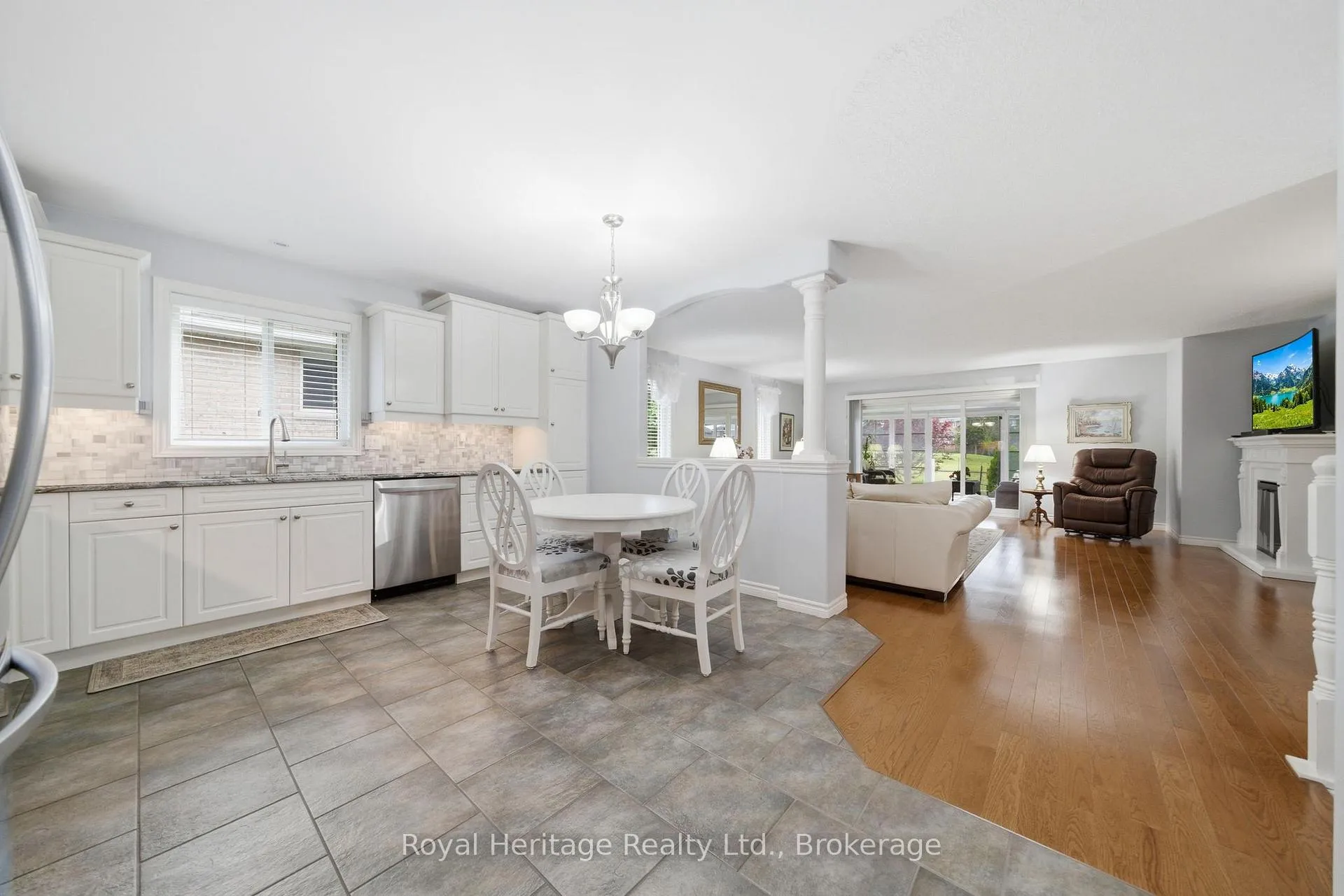 Photo 13 of 12 Kipling Drive, Belleville, Thurlow Ward — HOMEH
