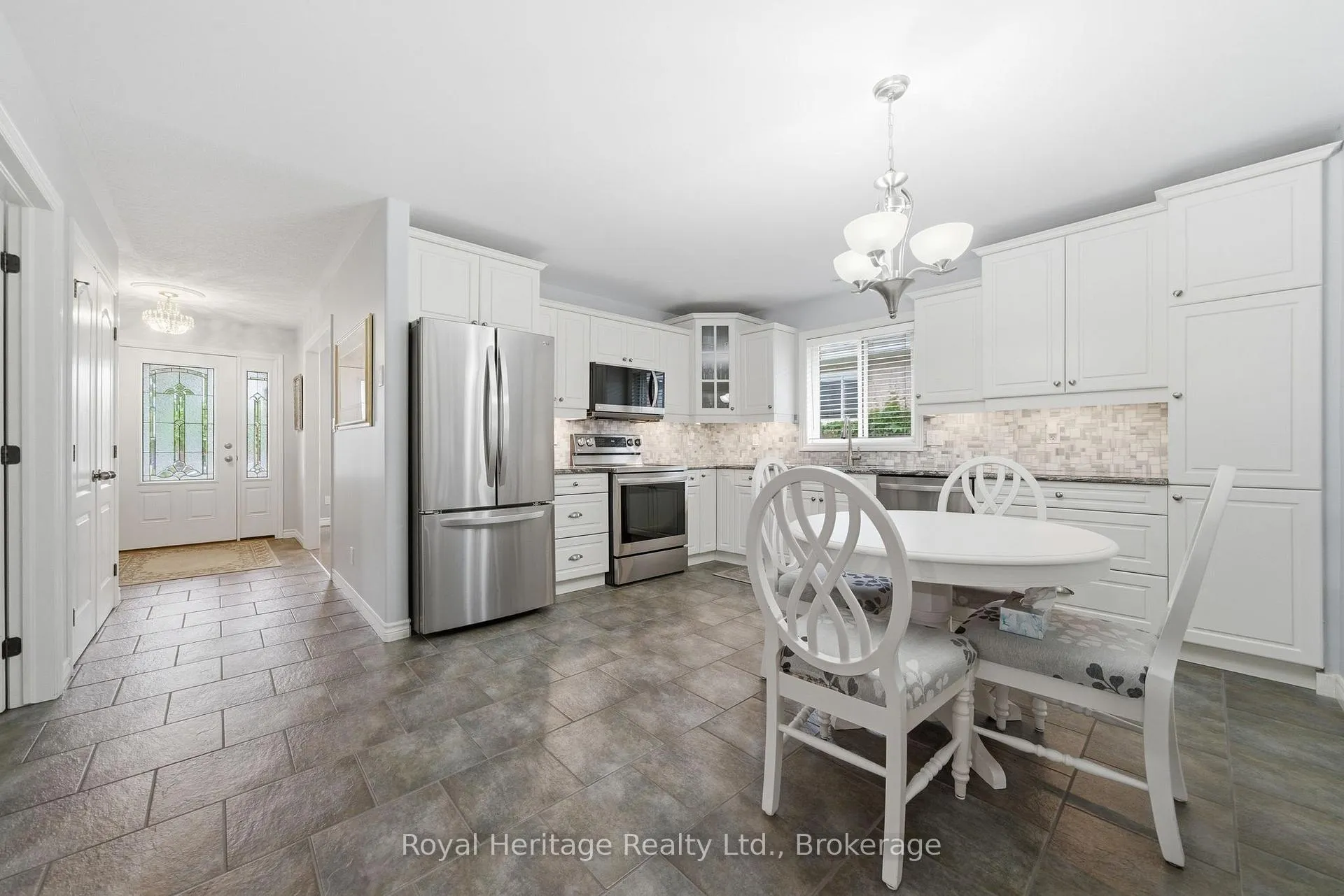 Photo 16 of 12 Kipling Drive, Belleville, Thurlow Ward — HOMEH