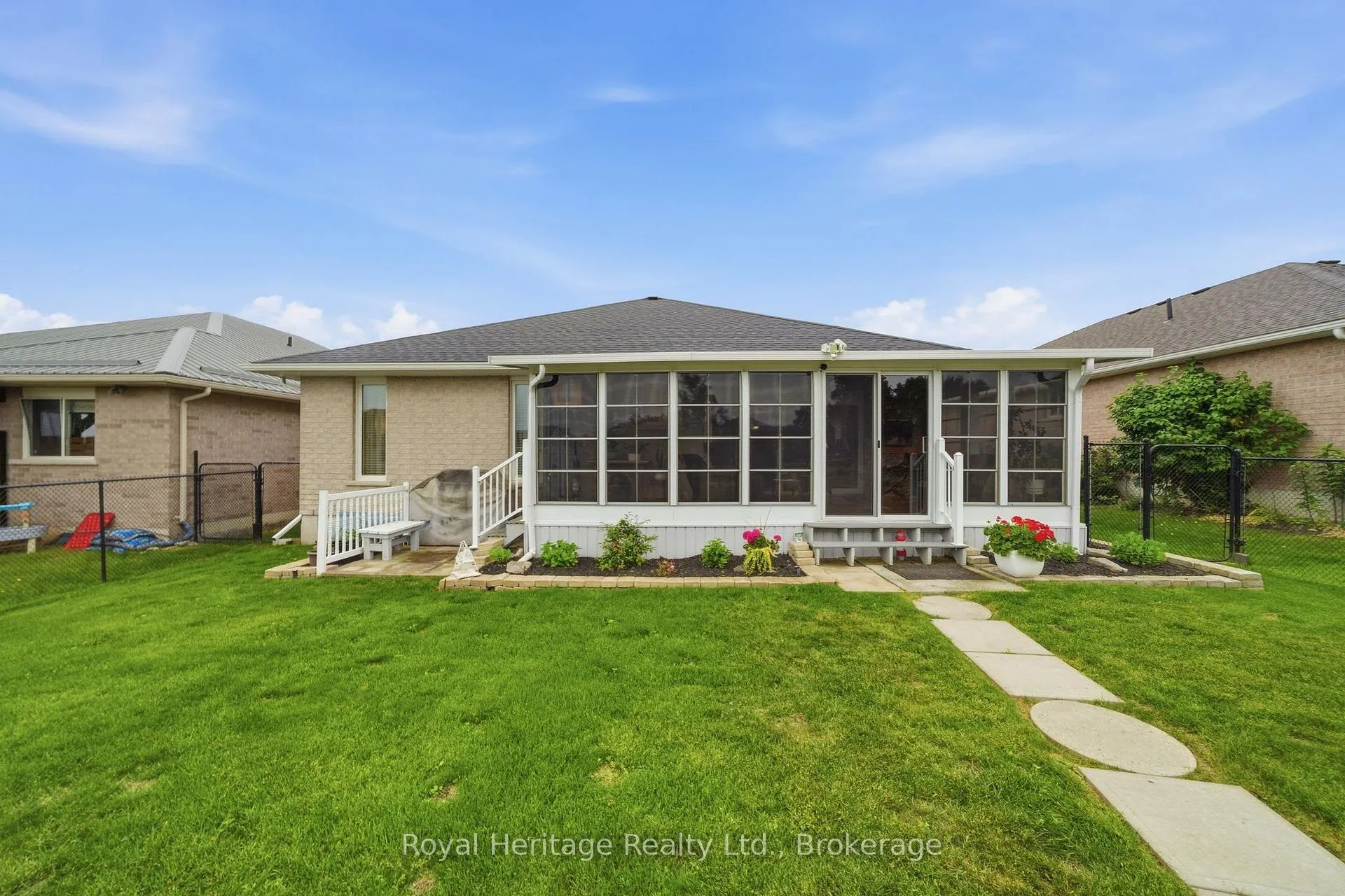 Photo 38 of 12 Kipling Drive, Belleville, Thurlow Ward — HOMEH
