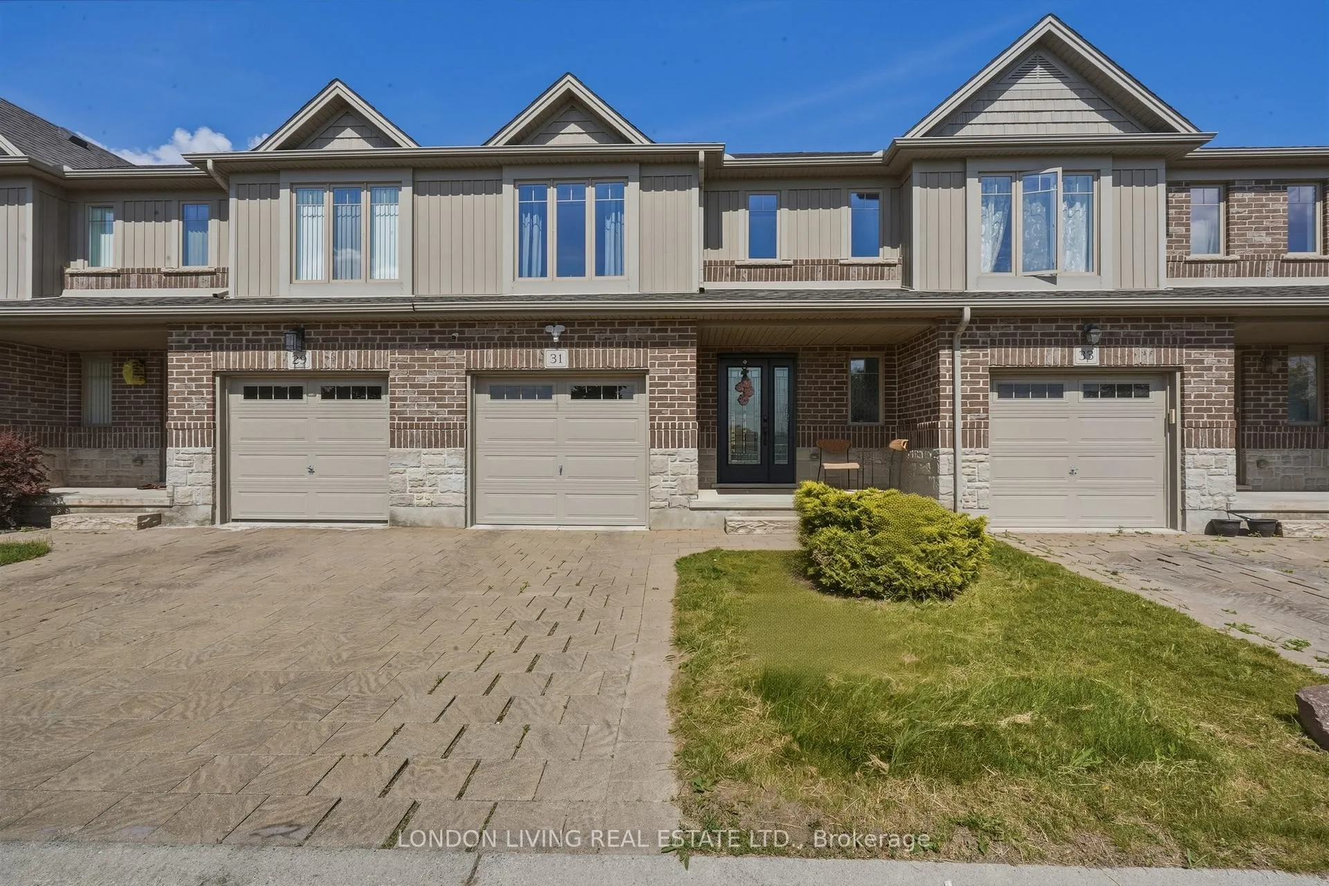 Front of Unit 31, 2031 Pennyroyal Street
