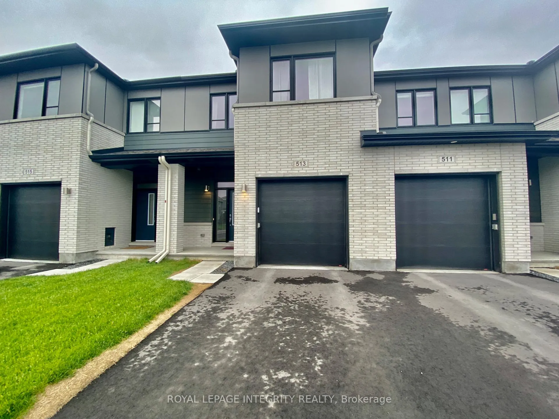 Photo 2 of 513 Cope Drive, Ottawa, Kanata - Emerald Meadows/Trailwest — HOMEH