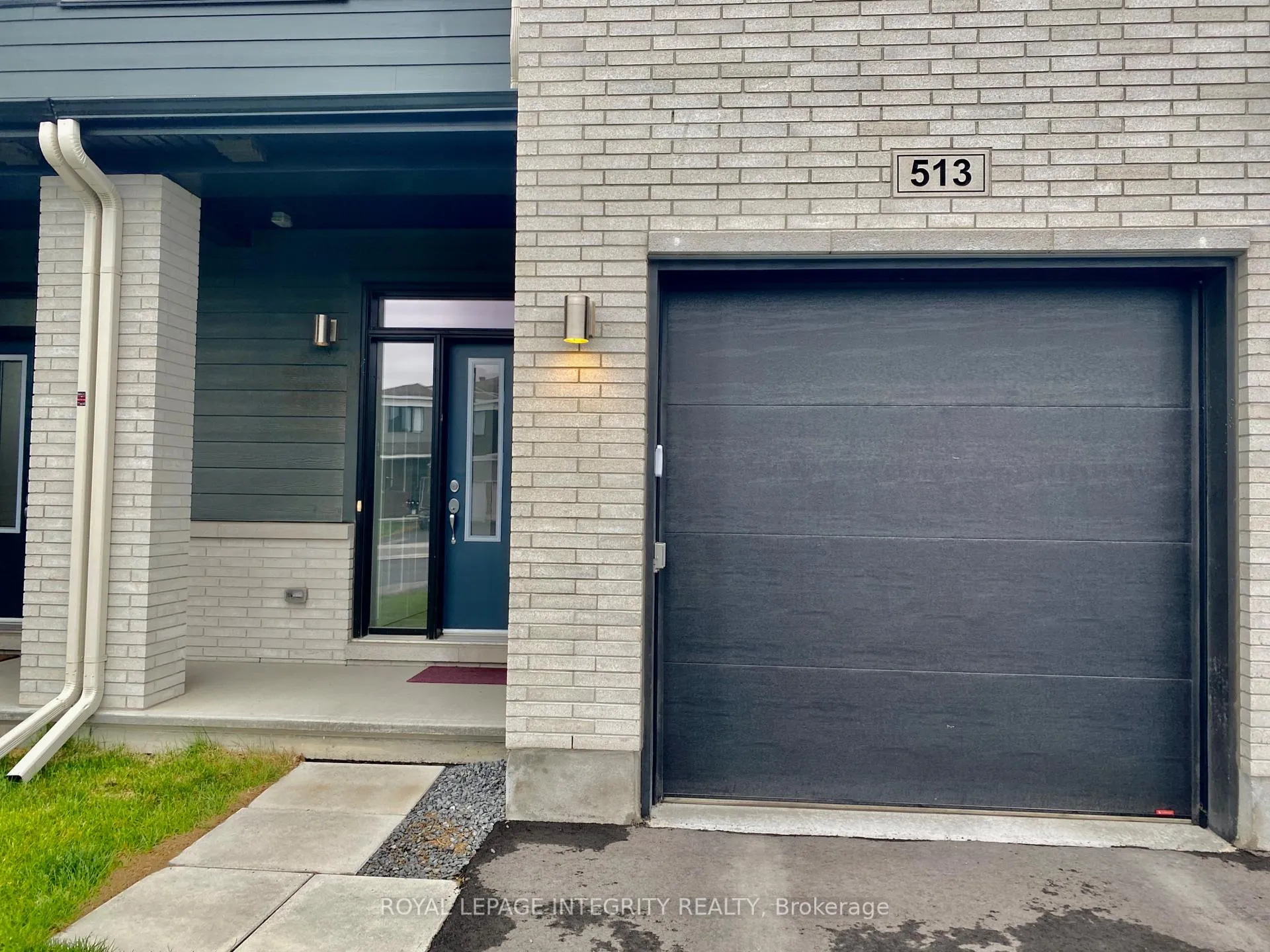 Photo 3 of 513 Cope Drive, Ottawa, Kanata - Emerald Meadows/Trailwest — HOMEH