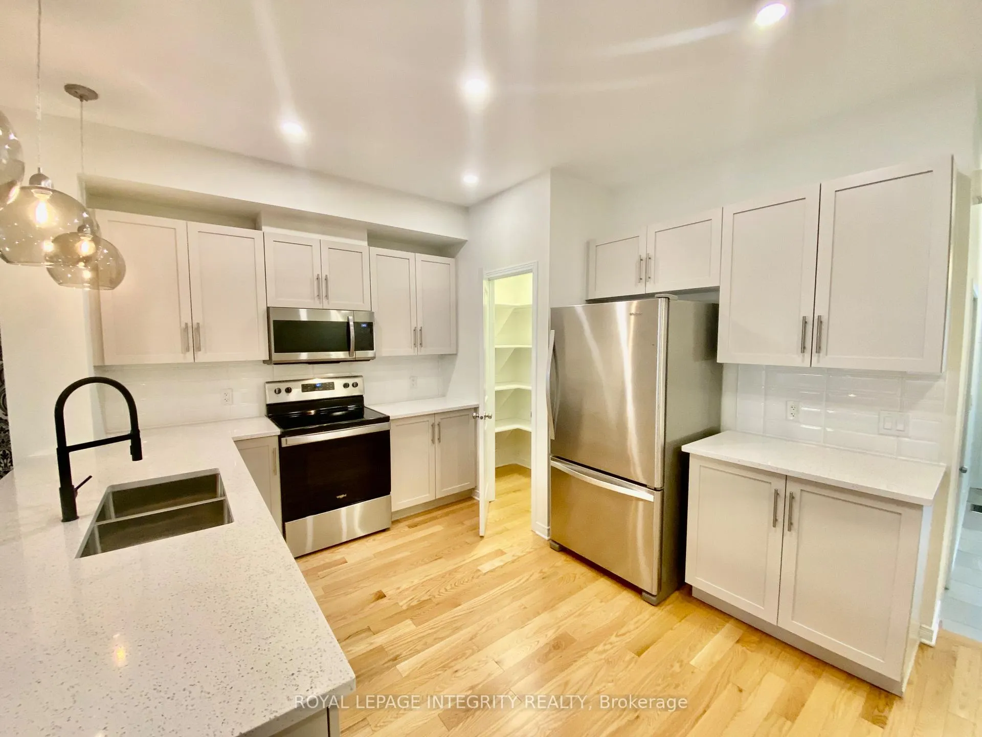 Photo 7 of 513 Cope Drive, Ottawa, Kanata - Emerald Meadows/Trailwest — HOMEH