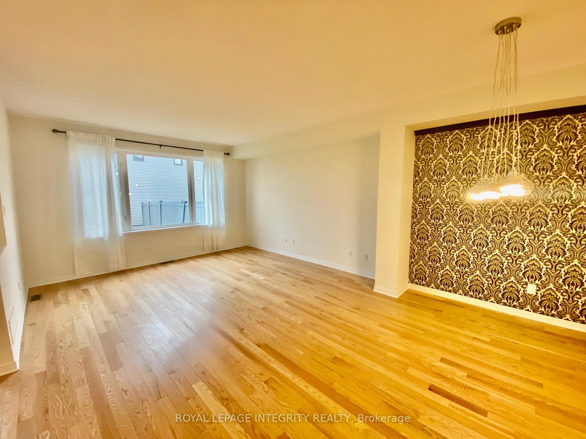 Photo 9 of 513 Cope Drive, Ottawa, Kanata - Emerald Meadows/Trailwest — HOMEH