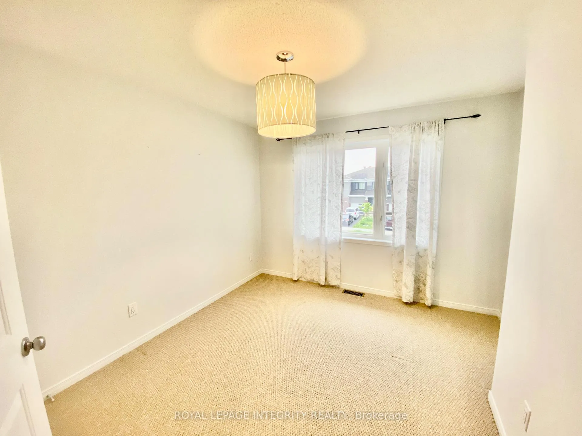 Photo 12 of 513 Cope Drive, Ottawa, Kanata - Emerald Meadows/Trailwest — HOMEH