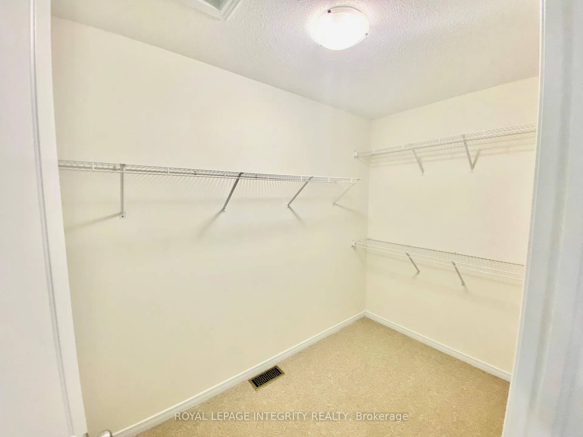 Photo 23 of 513 Cope Drive, Ottawa, Kanata - Emerald Meadows/Trailwest — HOMEH