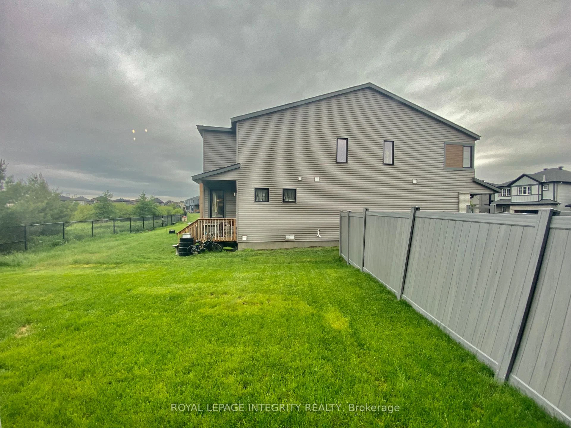 Photo 30 of 513 Cope Drive, Ottawa, Kanata - Emerald Meadows/Trailwest — HOMEH
