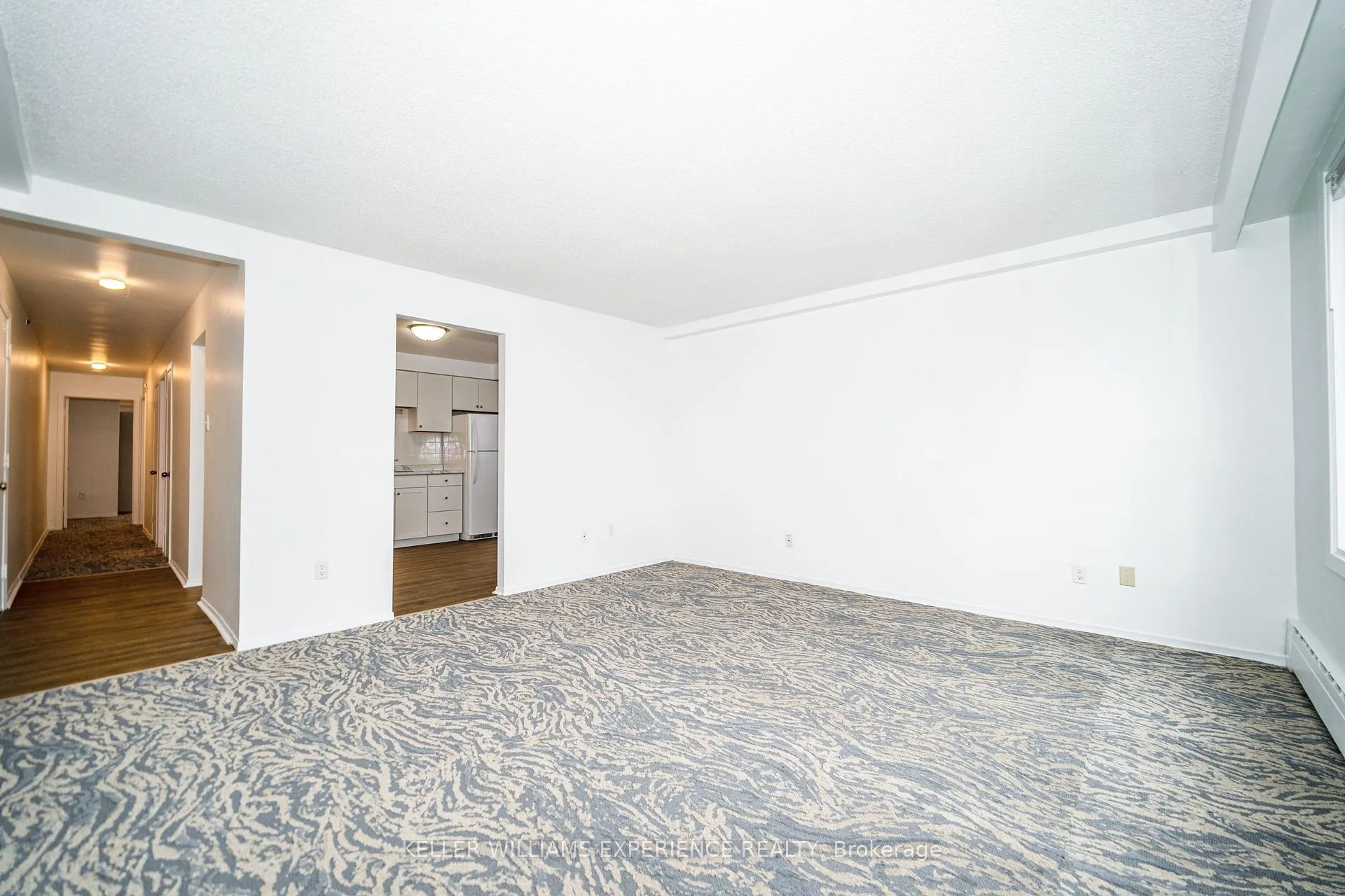 Photo 20 of Unit Unit #3, 74 Sanford Street, Barrie, Lakeshore — HOMEH