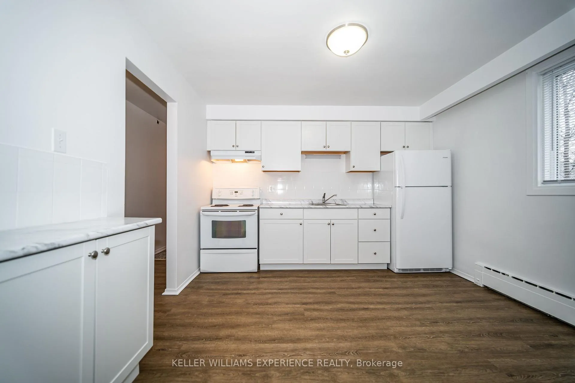 Photo 30 of Unit Unit #3, 74 Sanford Street, Barrie, Lakeshore — HOMEH