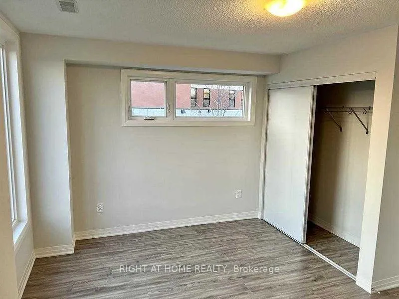 Photo 13 of 1666 Pleasure Valley Path, Oshawa, Centennial — HOMEH