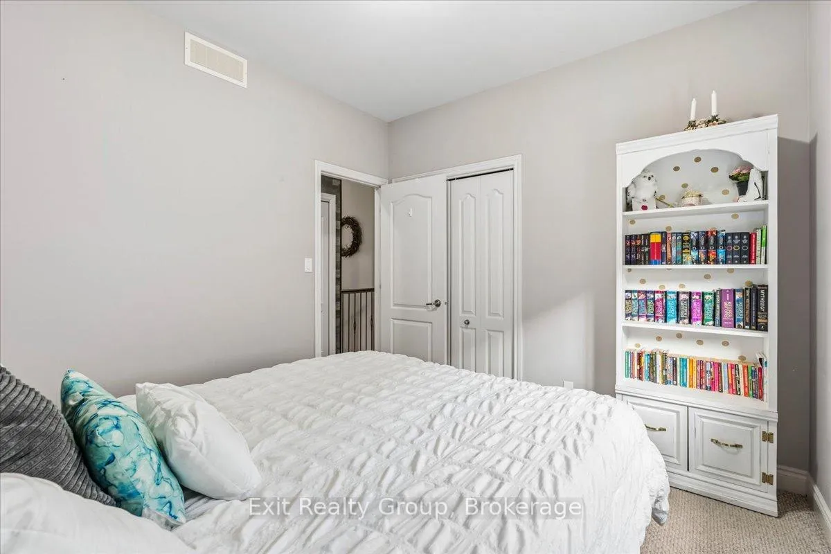 Photo 17 of 14 Cavendish Drive, Belleville, Thurlow Ward — HOMEH