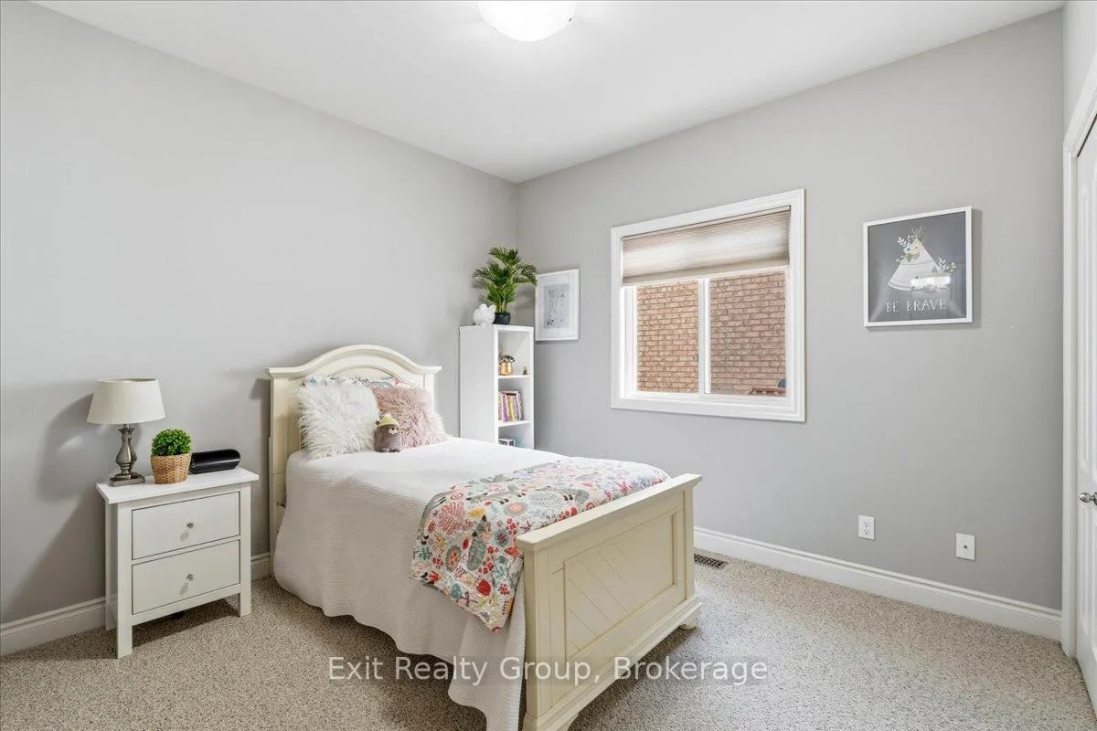 Photo 18 of 14 Cavendish Drive, Belleville, Thurlow Ward — HOMEH