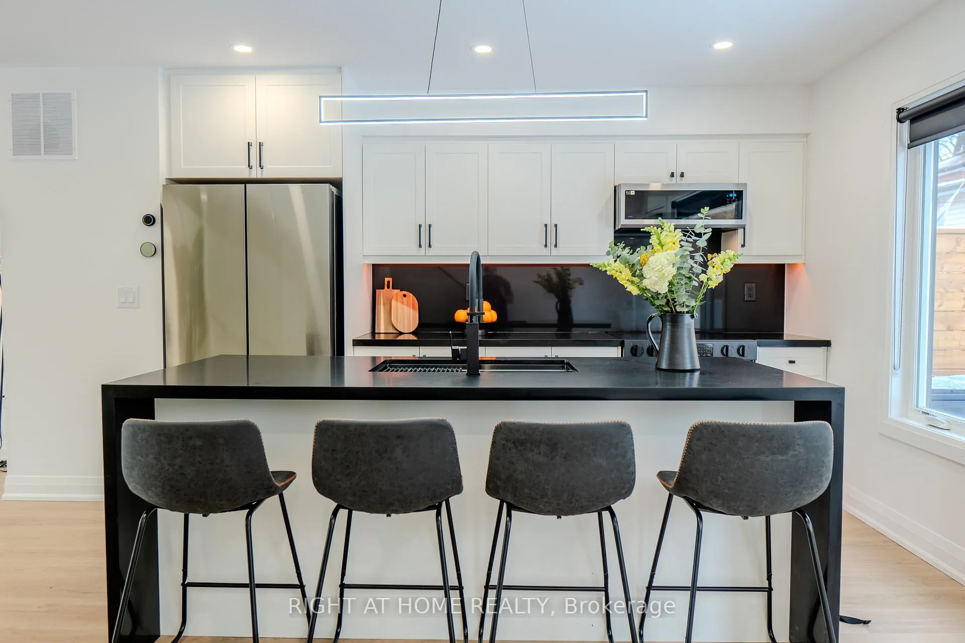 Photo 11 of 16 Habibi Lane, Toronto, Corso Italia-Davenport — HOMEH