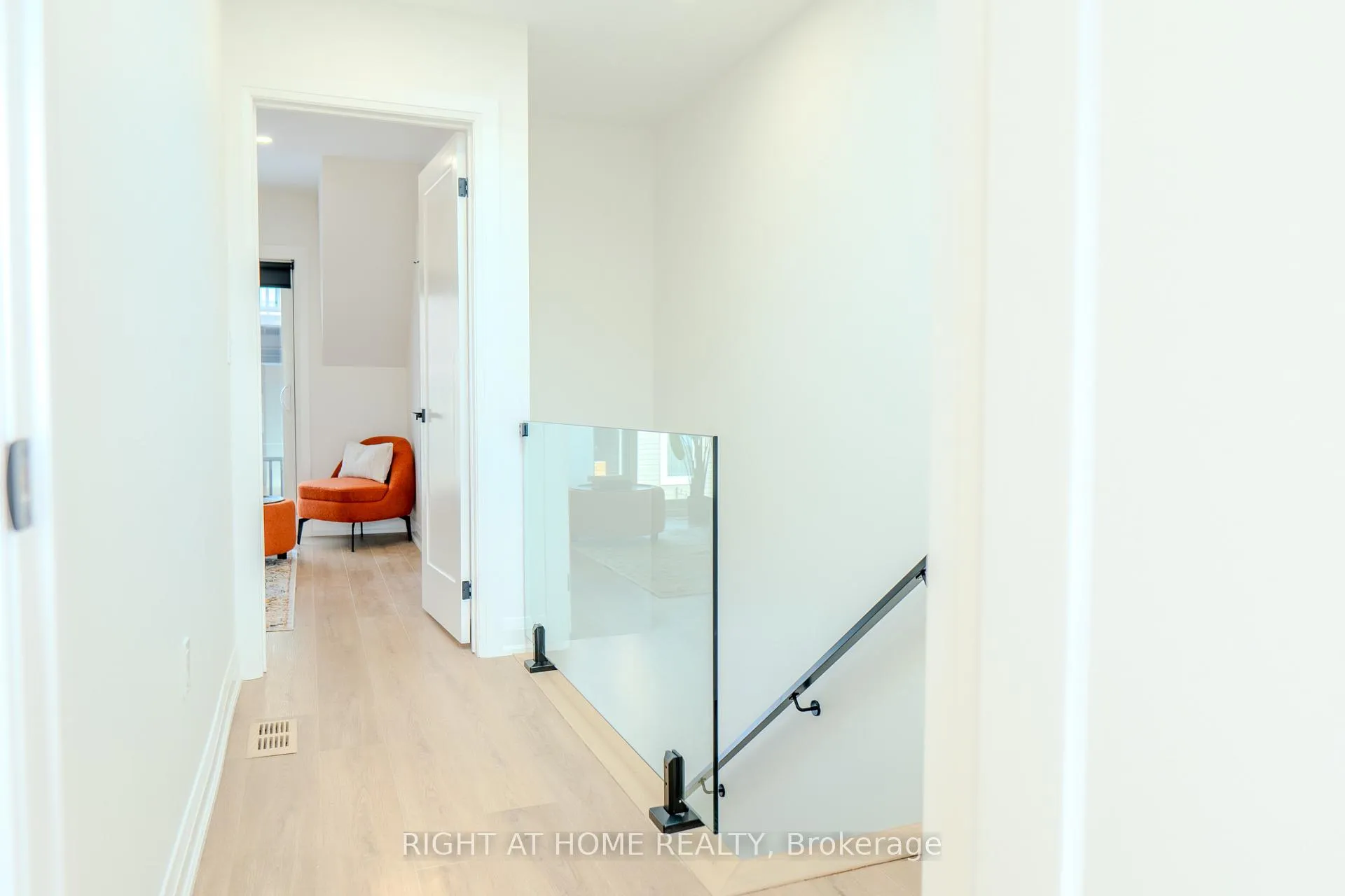 Photo 13 of 16 Habibi Lane, Toronto, Corso Italia-Davenport — HOMEH