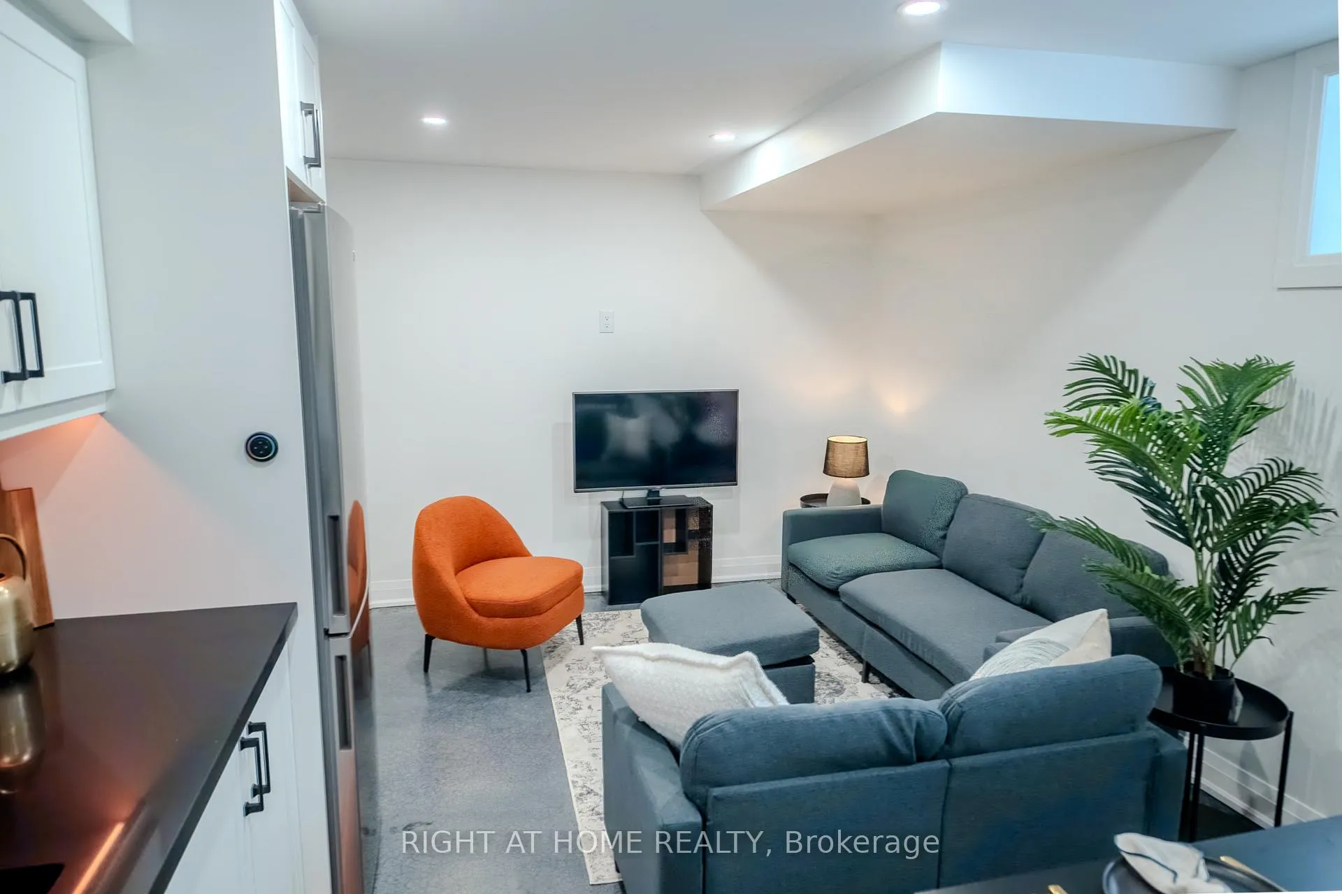 Photo 29 of 16 Habibi Lane, Toronto, Corso Italia-Davenport — HOMEH