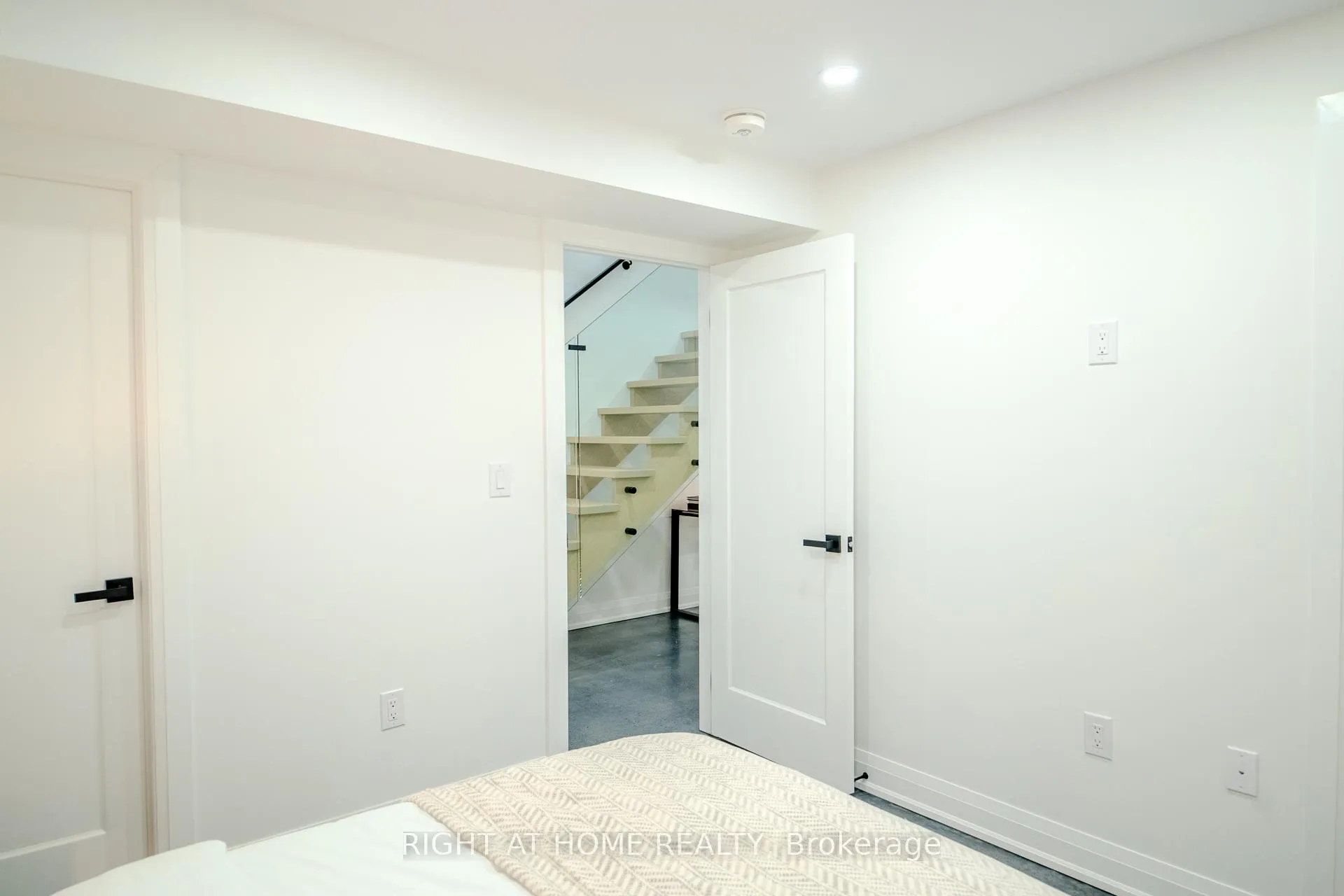 Photo 35 of 16 Habibi Lane, Toronto, Corso Italia-Davenport — HOMEH