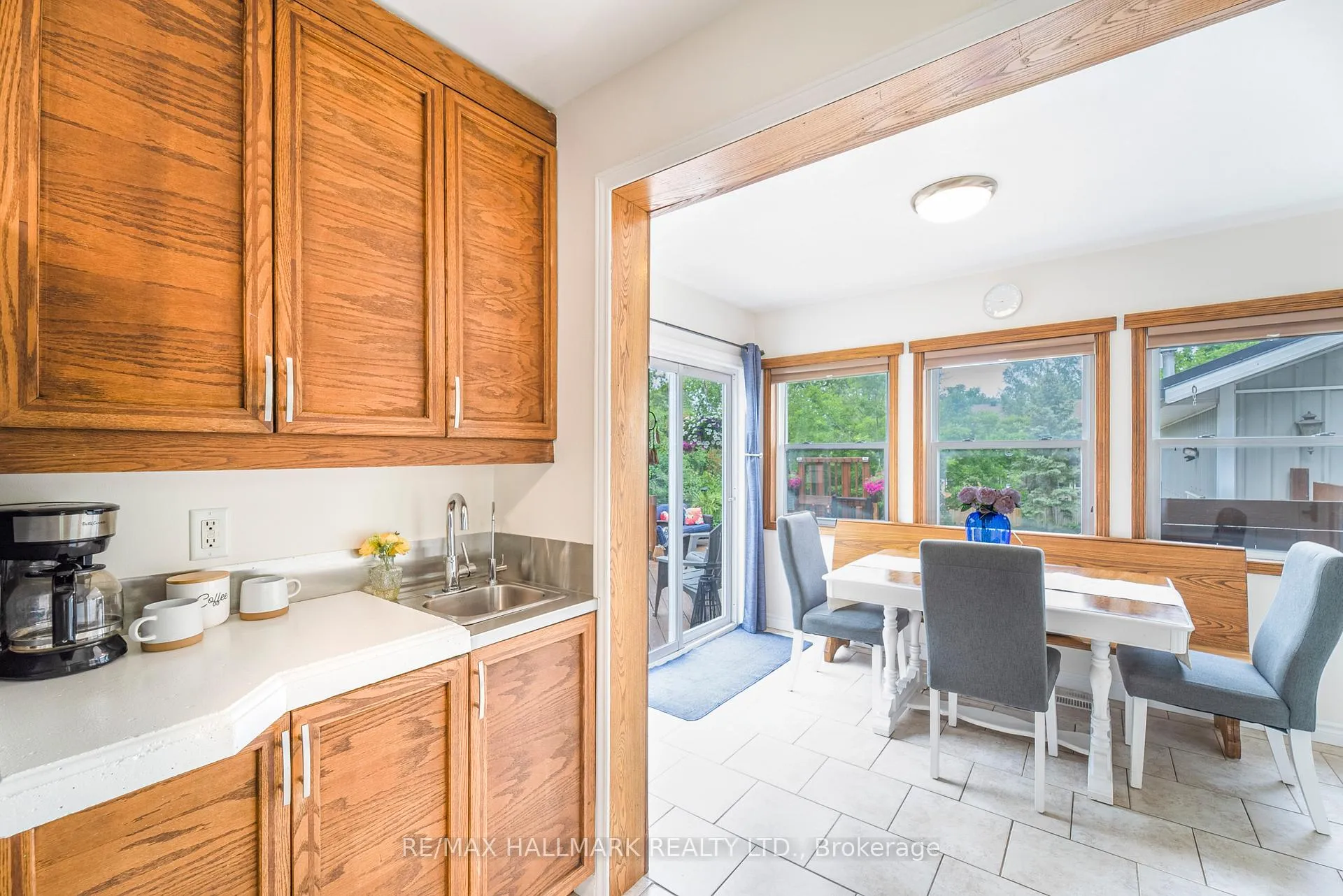 Photo 9 of 225 Innisfil Street, Barrie, Allandale Centre — HOMEH
