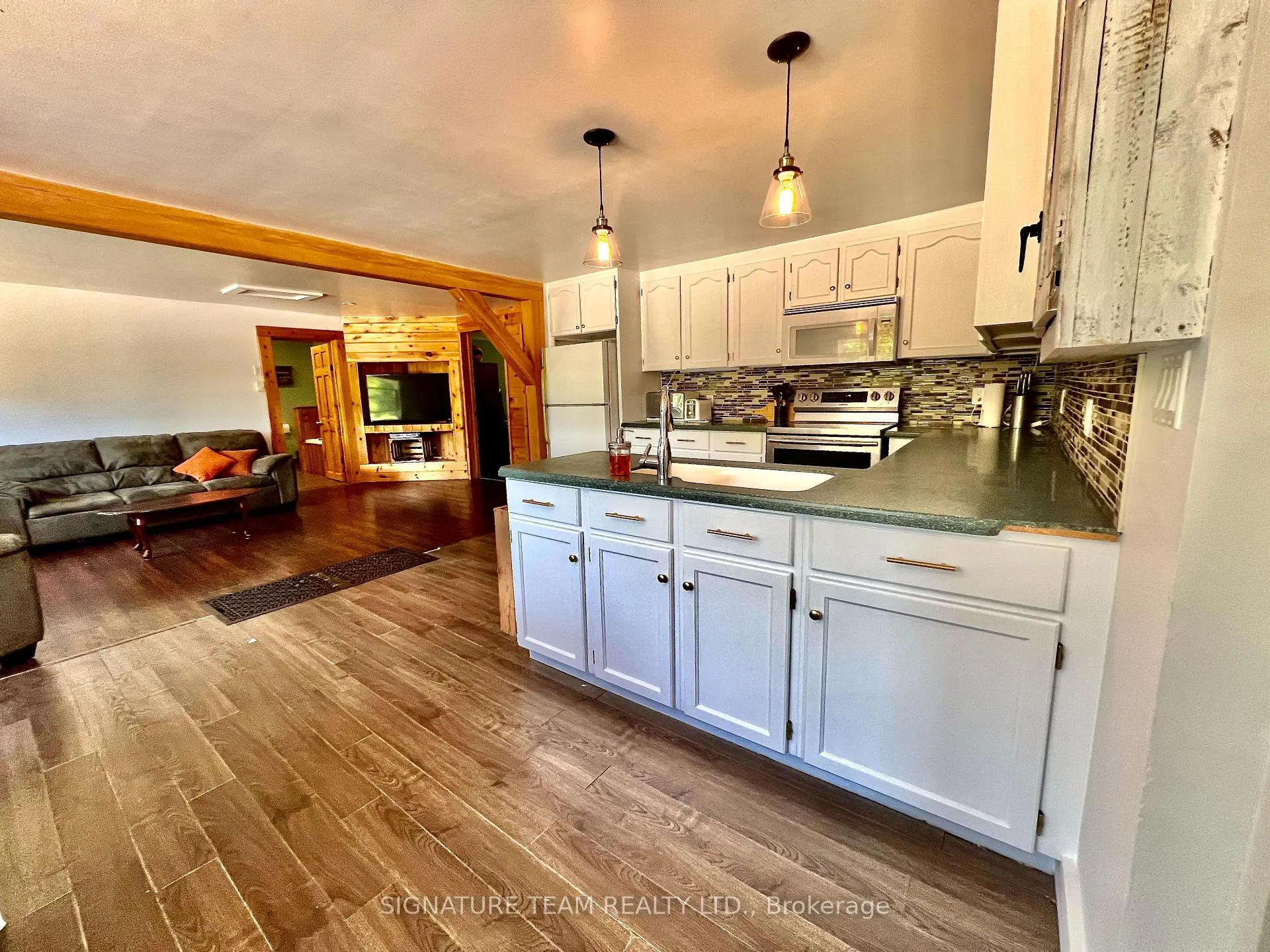 Photo 6 of 1253 Shorts Road, Frontenac, Frontenac Centre — HOMEH